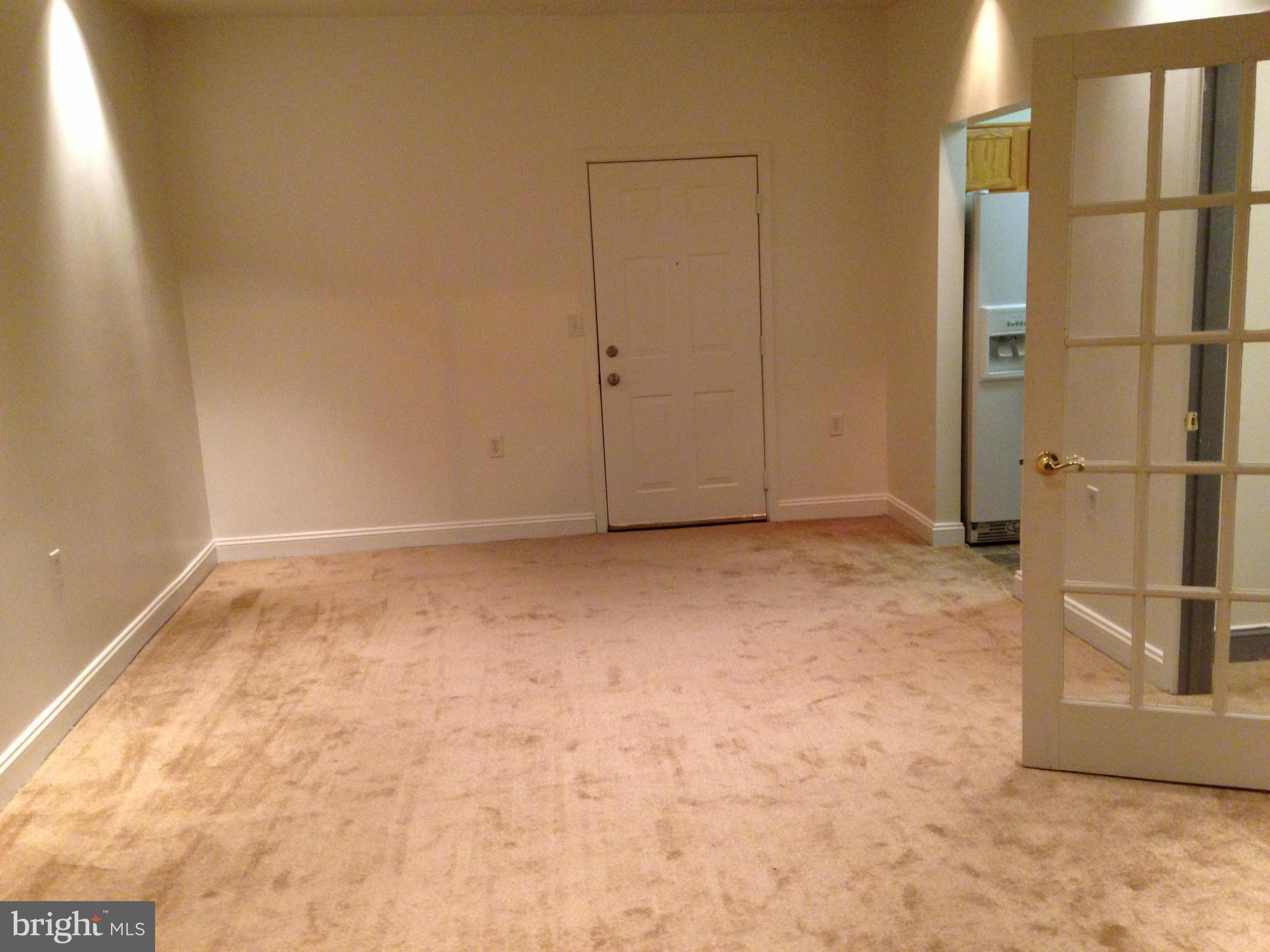 GREENBELT LAKE VILLAGE - Residential Lease