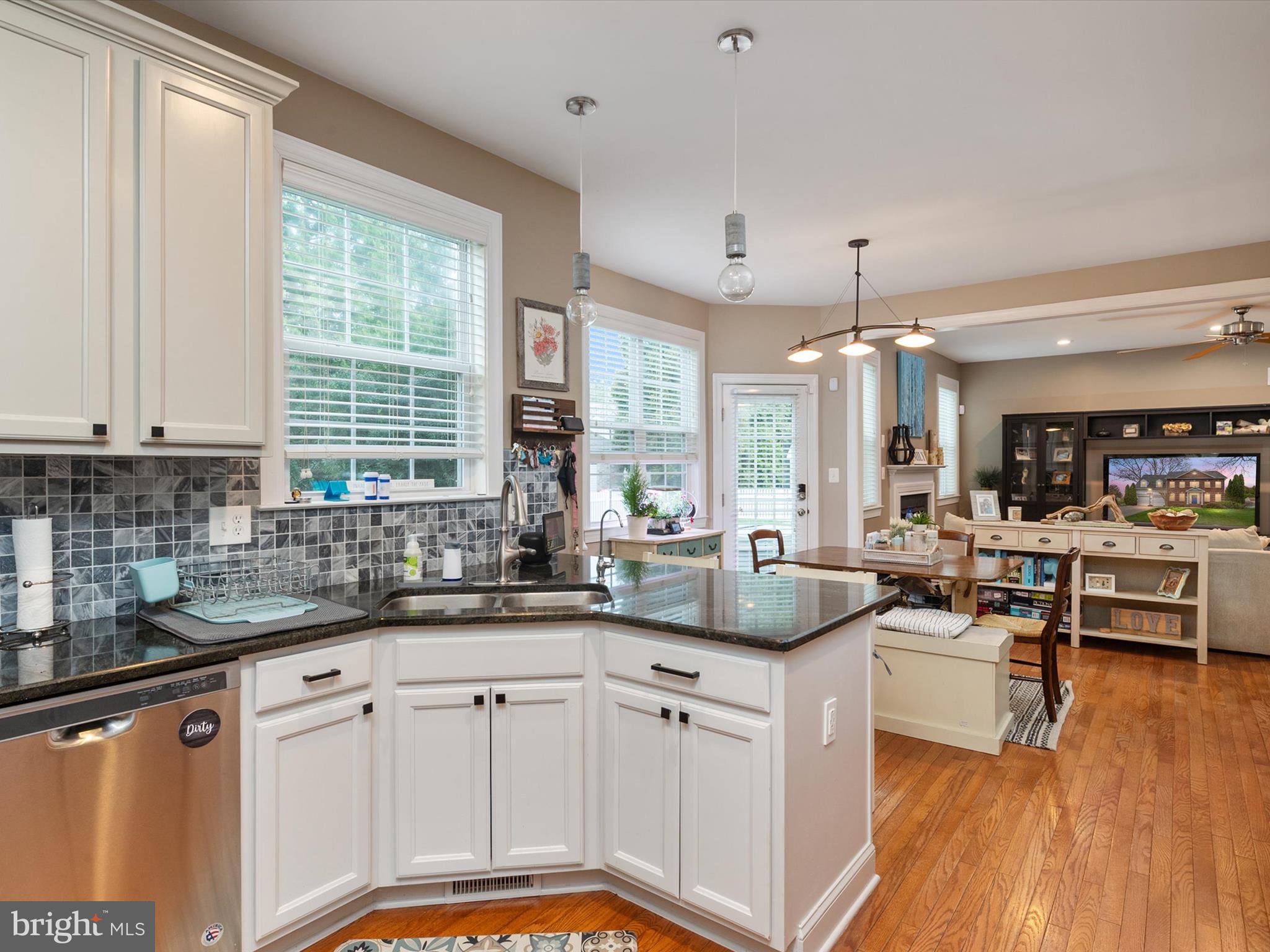 WHITEHALL BEACH - Residential