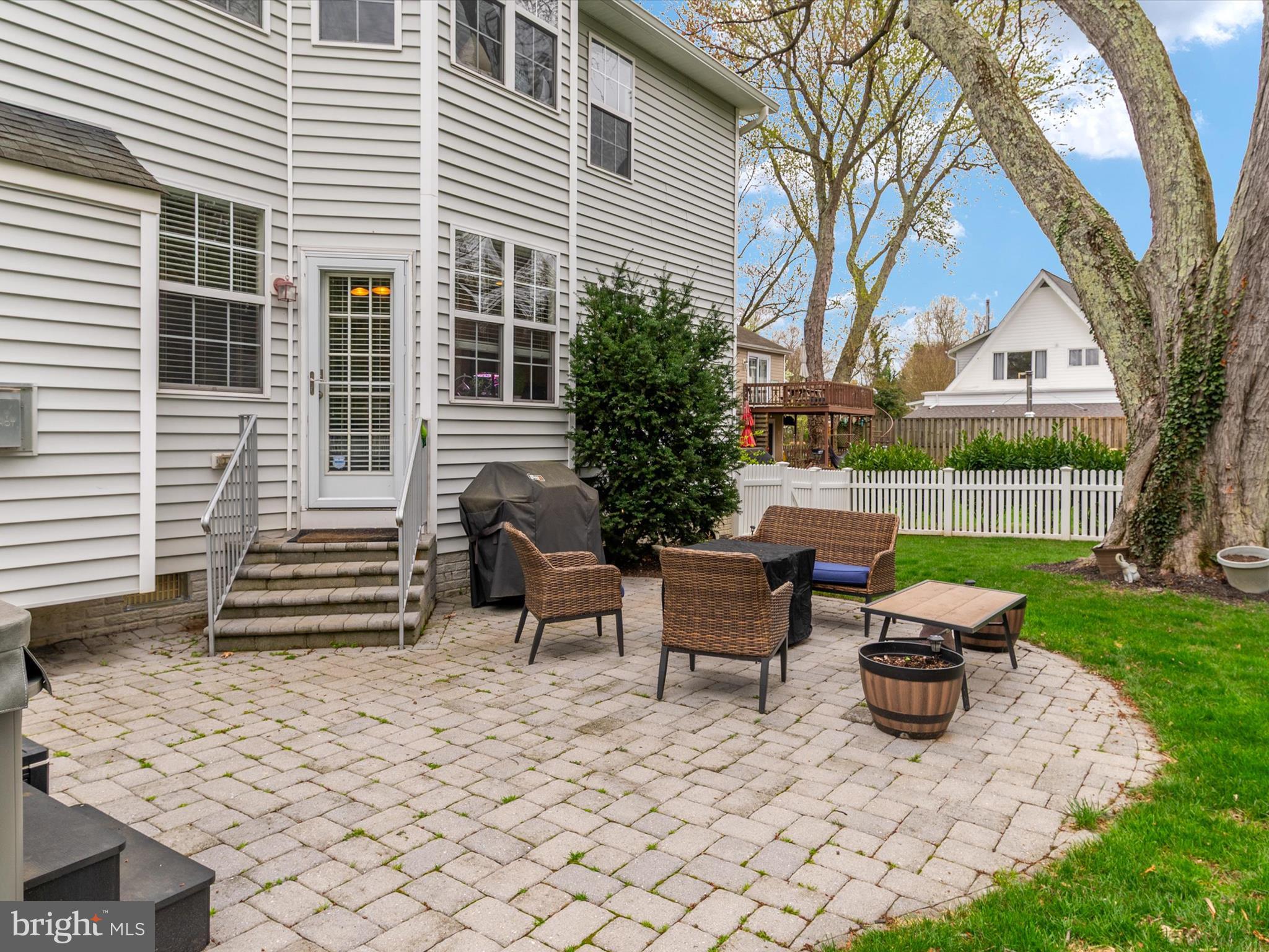 WHITEHALL BEACH - Residential