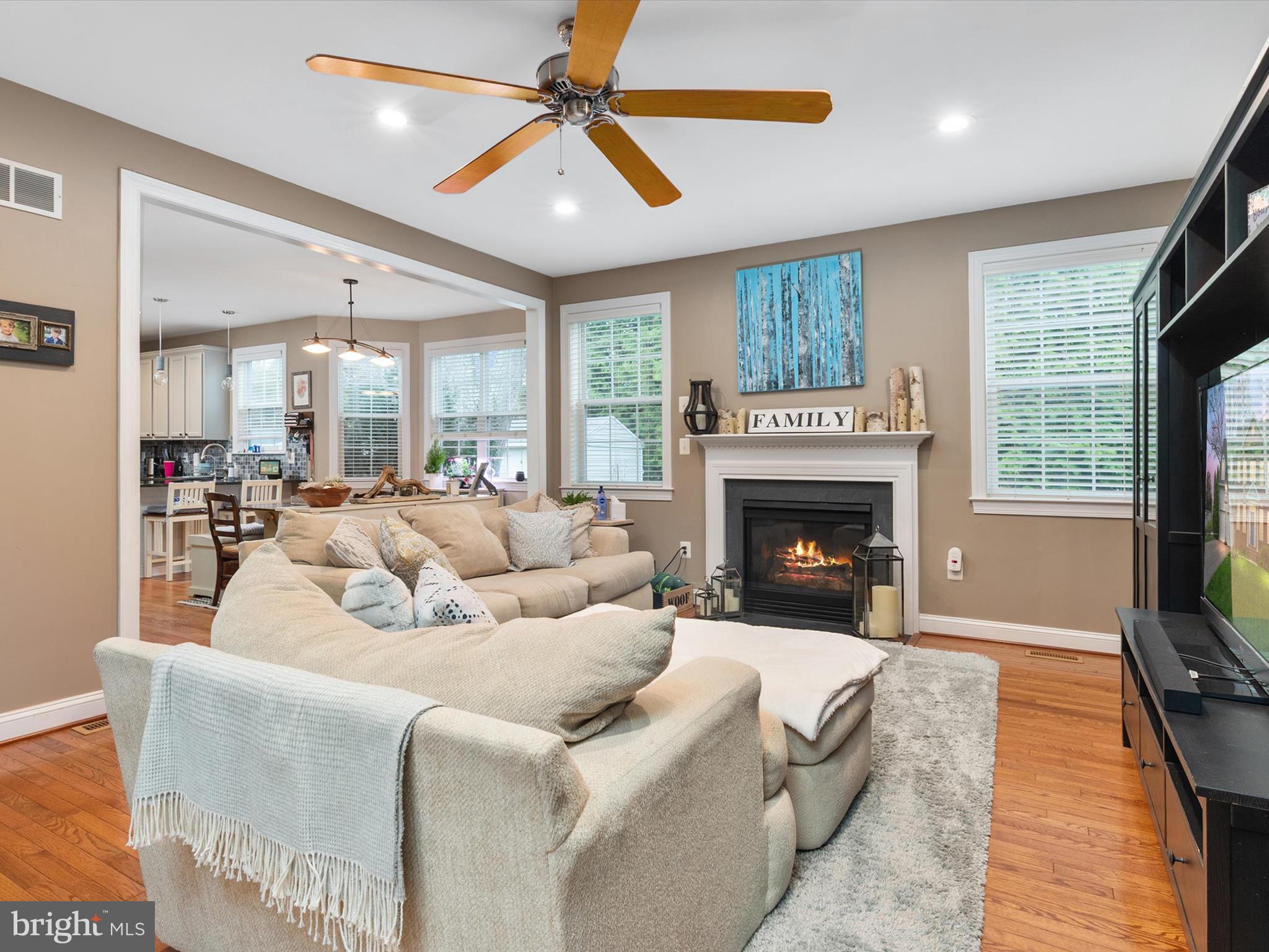 WHITEHALL BEACH - Residential