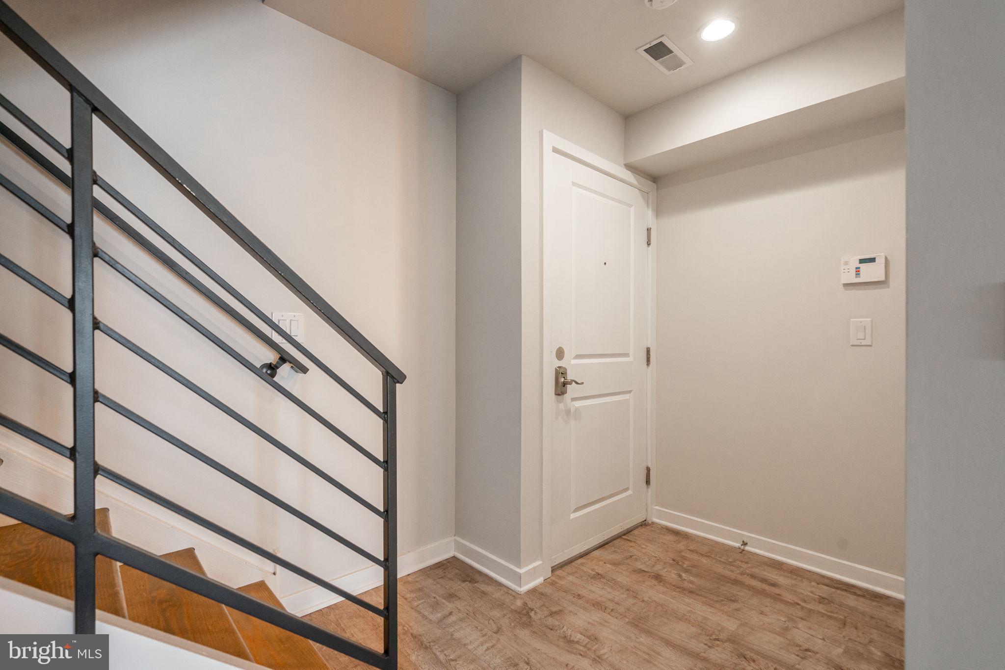 POINT BREEZE - Residential Lease