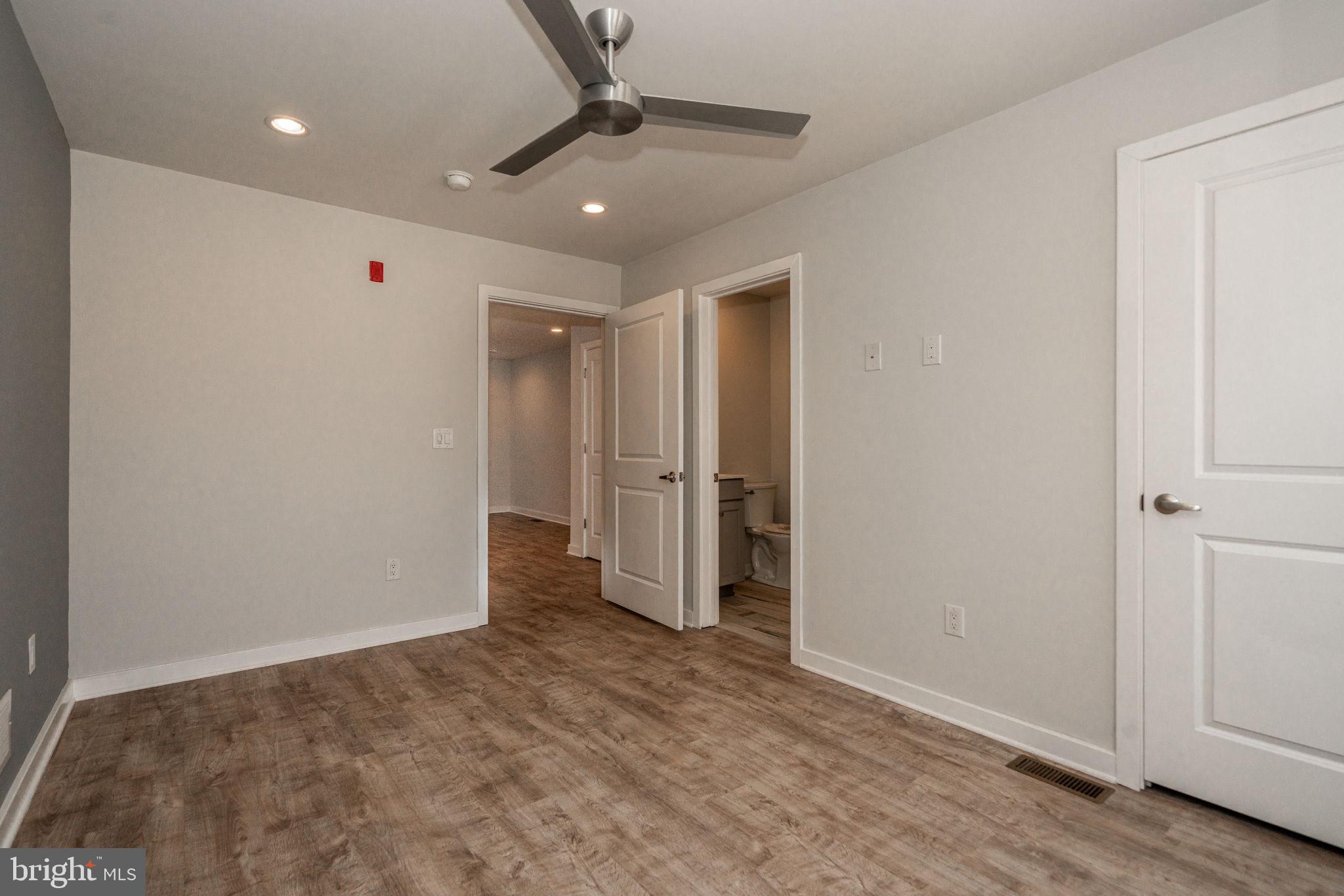 POINT BREEZE - Residential Lease