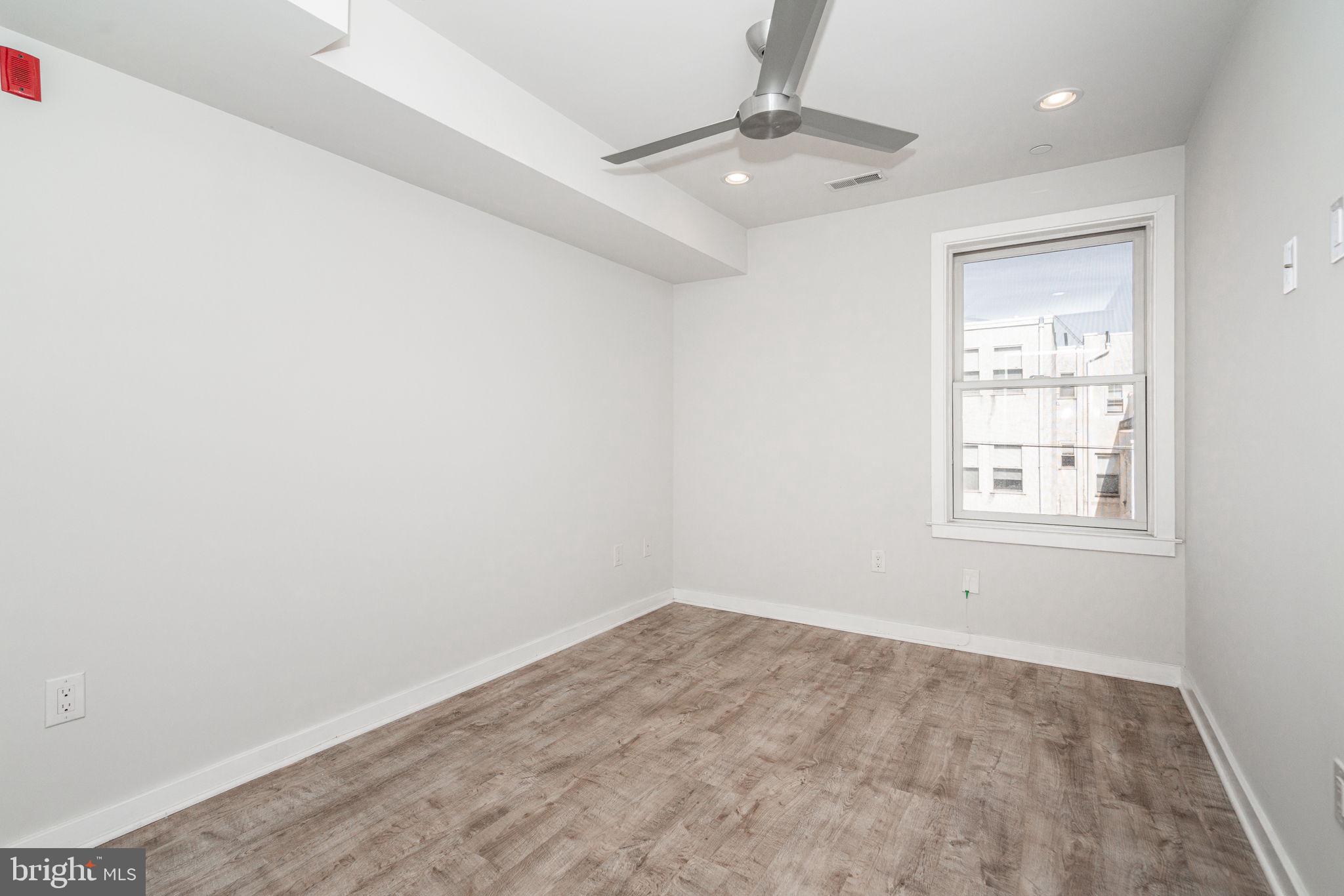 POINT BREEZE - Residential Lease