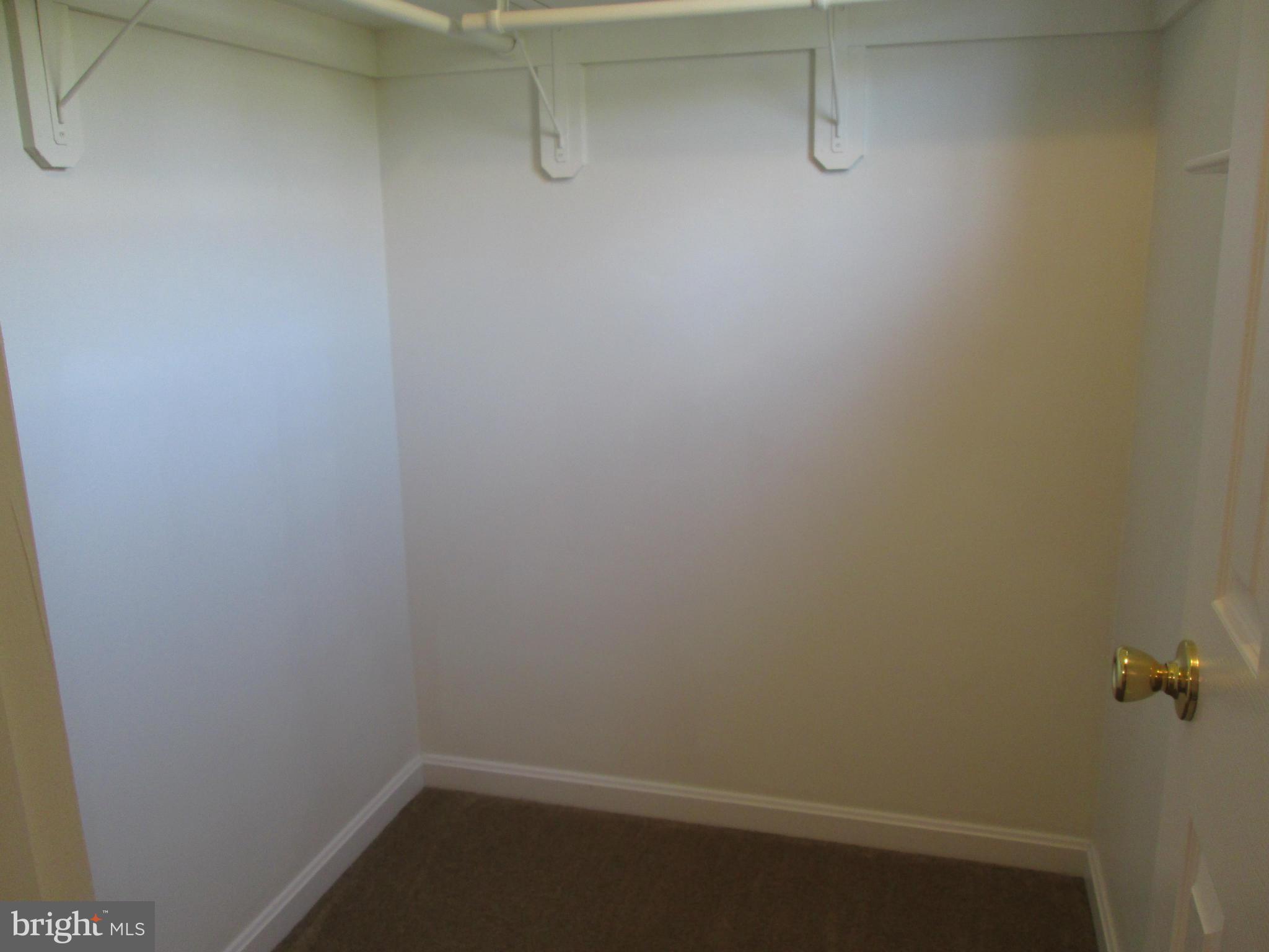 HAMMONDS MILL - Residential