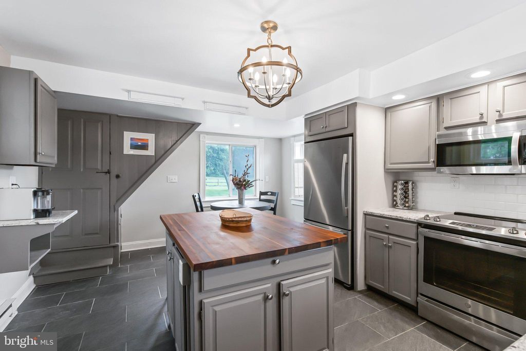 Photo of 1103 Graystone Road, Manheim, PA 17545 (MLS # PALA2051784)