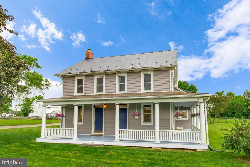 Photo of 1103 Graystone Road, Manheim, PA 17545 (MLS # PALA2051784)