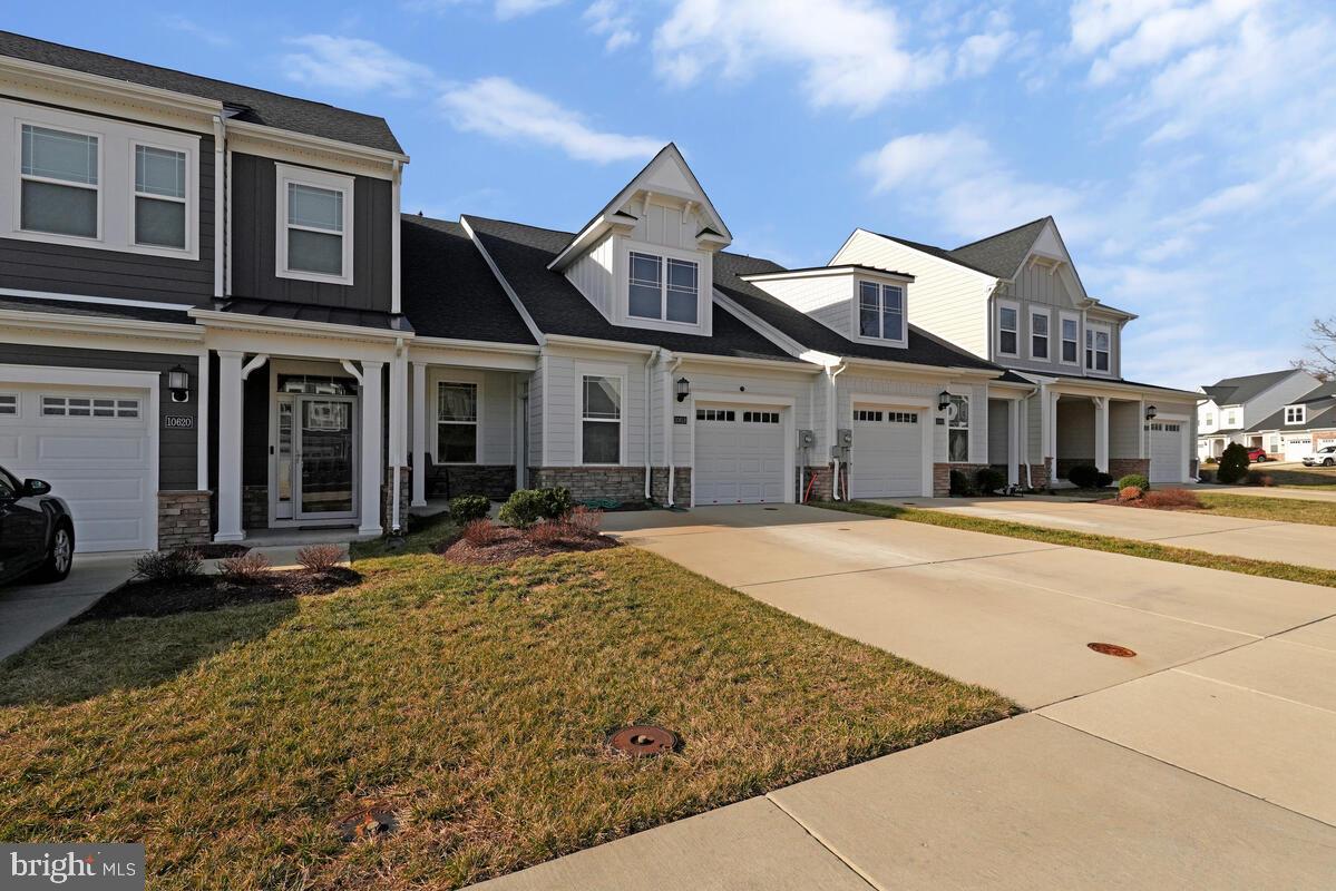 10618 MOUNT RAINIER PL