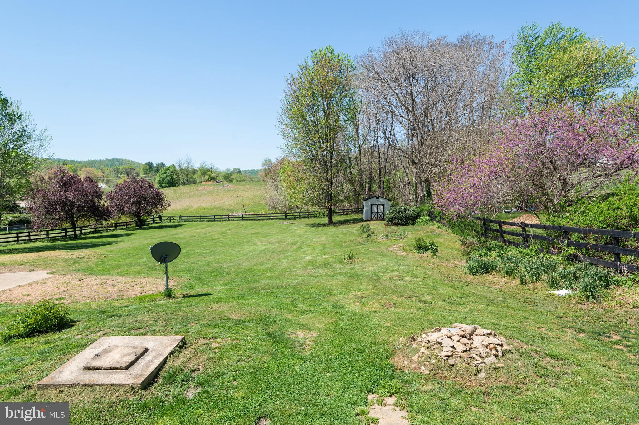 FLINT HILL - Residential