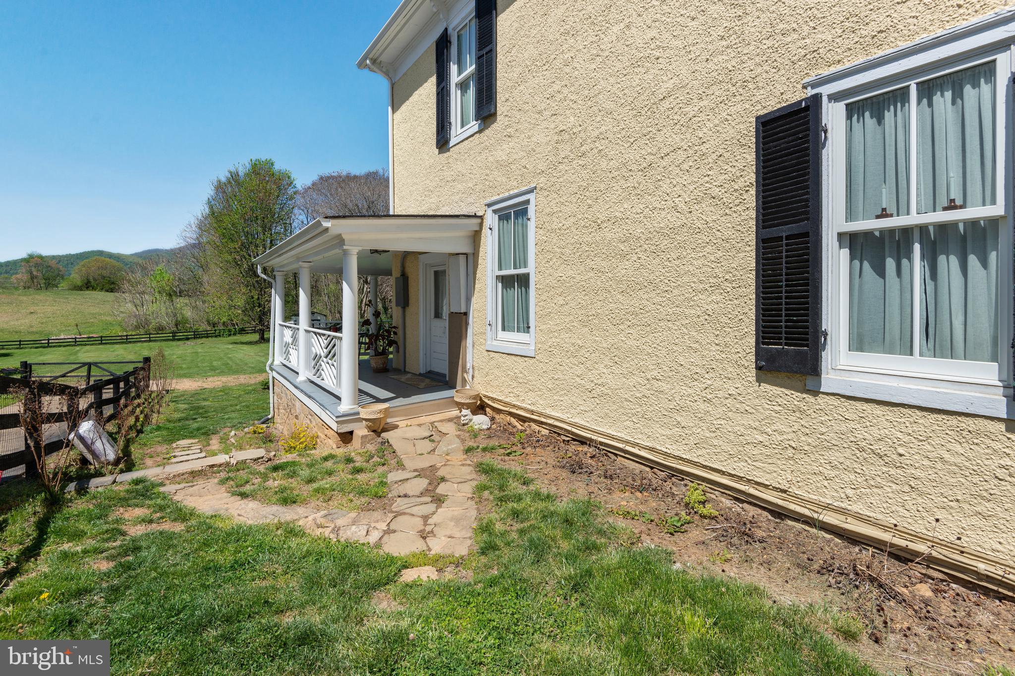 FLINT HILL - Residential