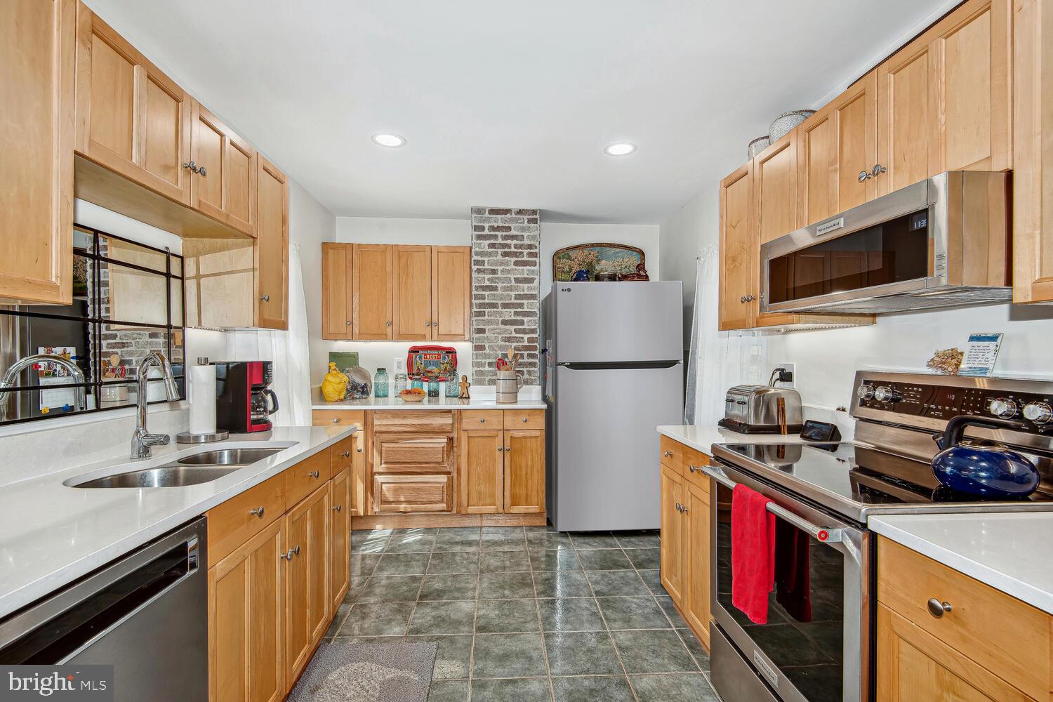 FLINT HILL - Residential