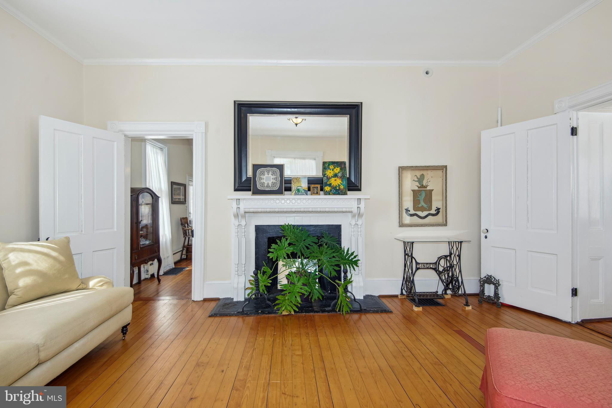 FLINT HILL - Residential