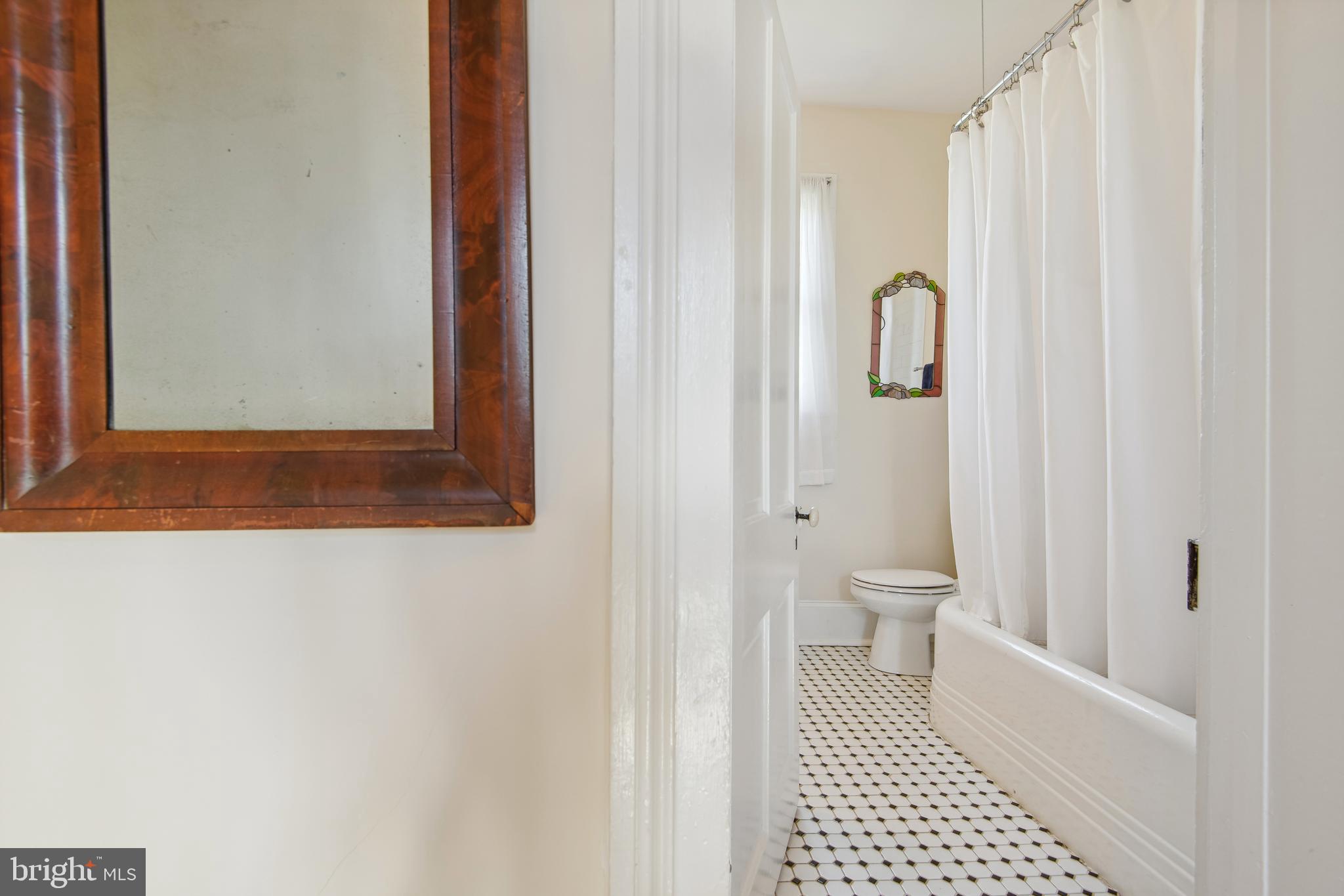 FLINT HILL - Residential