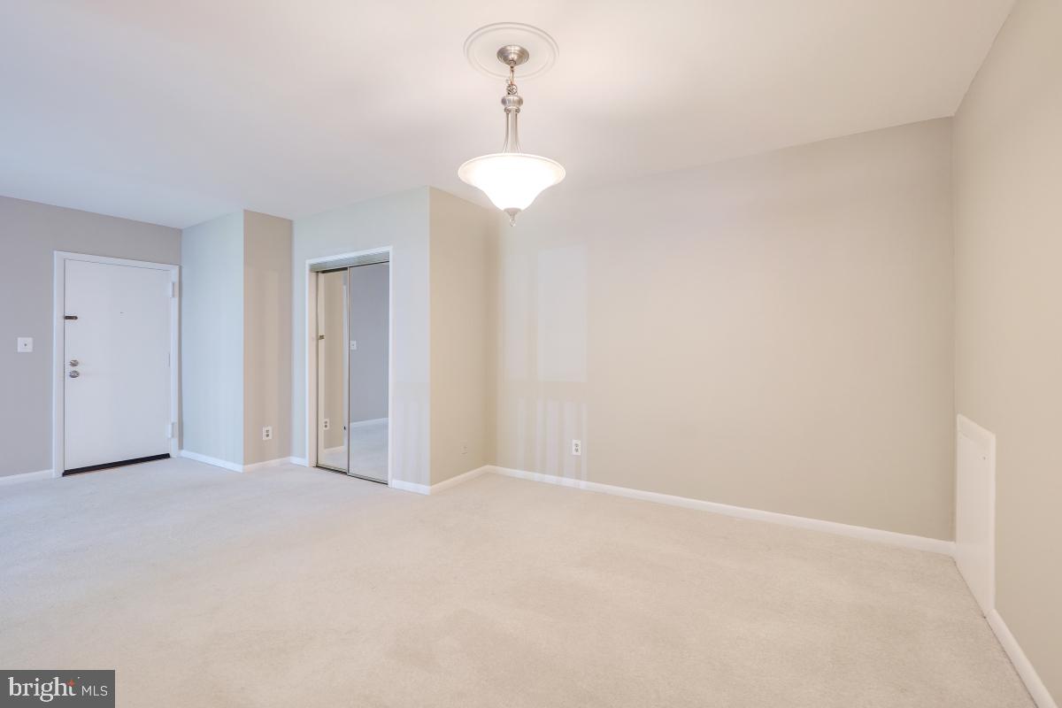 SEMINARY WALK - Residential