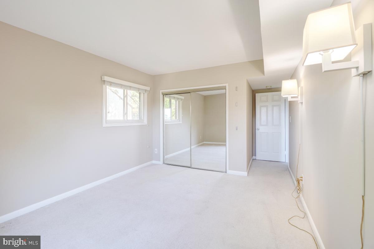 SEMINARY WALK - Residential