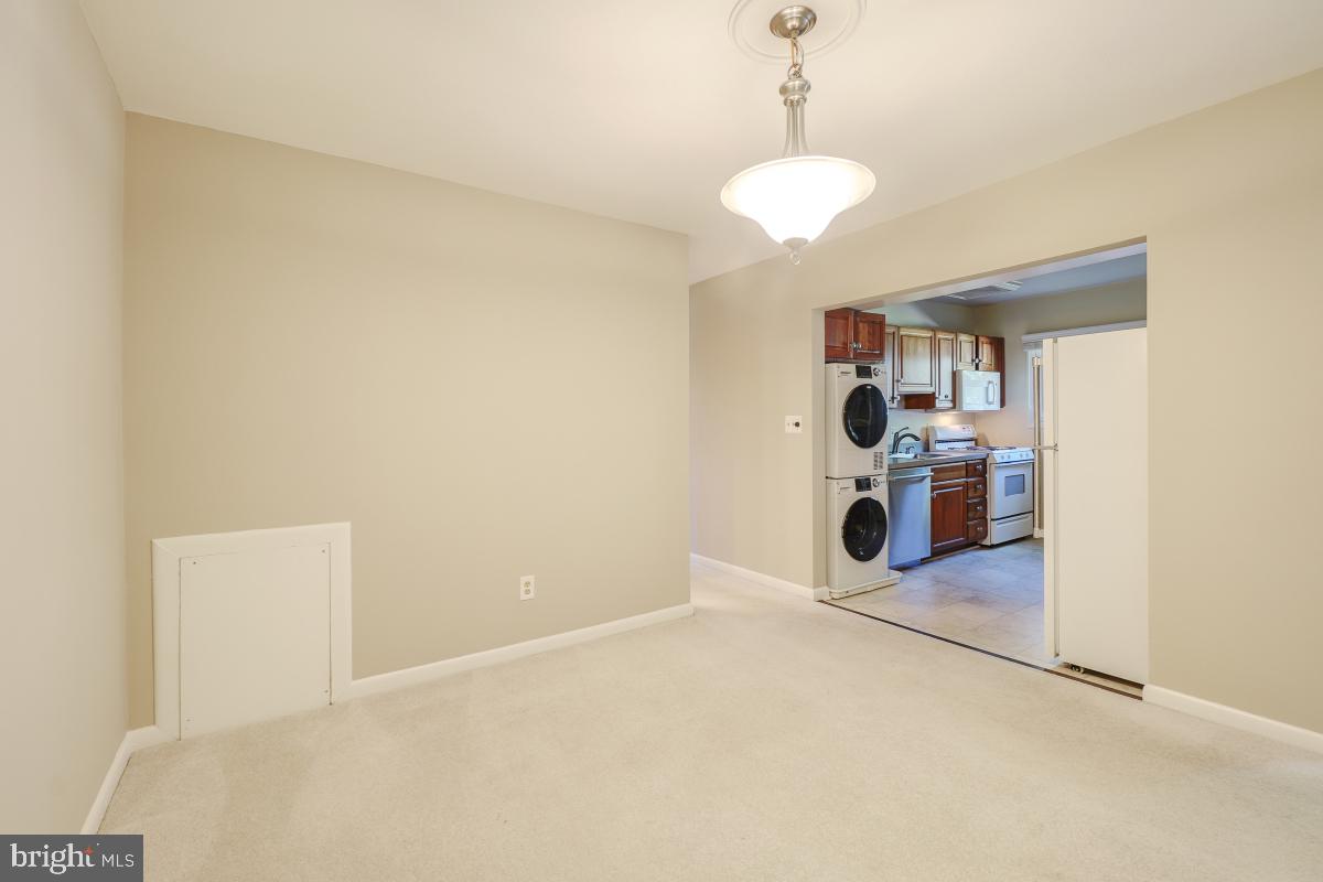 SEMINARY WALK - Residential