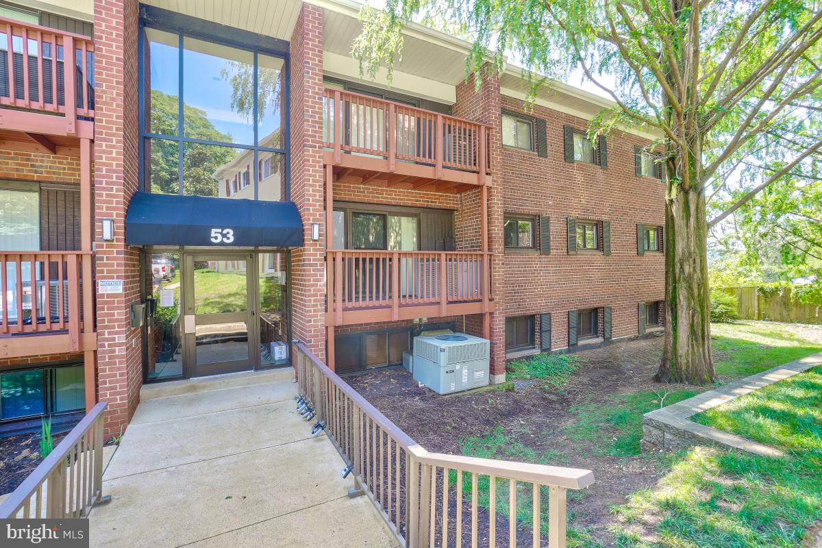 53 SKYHILL ROAD 204