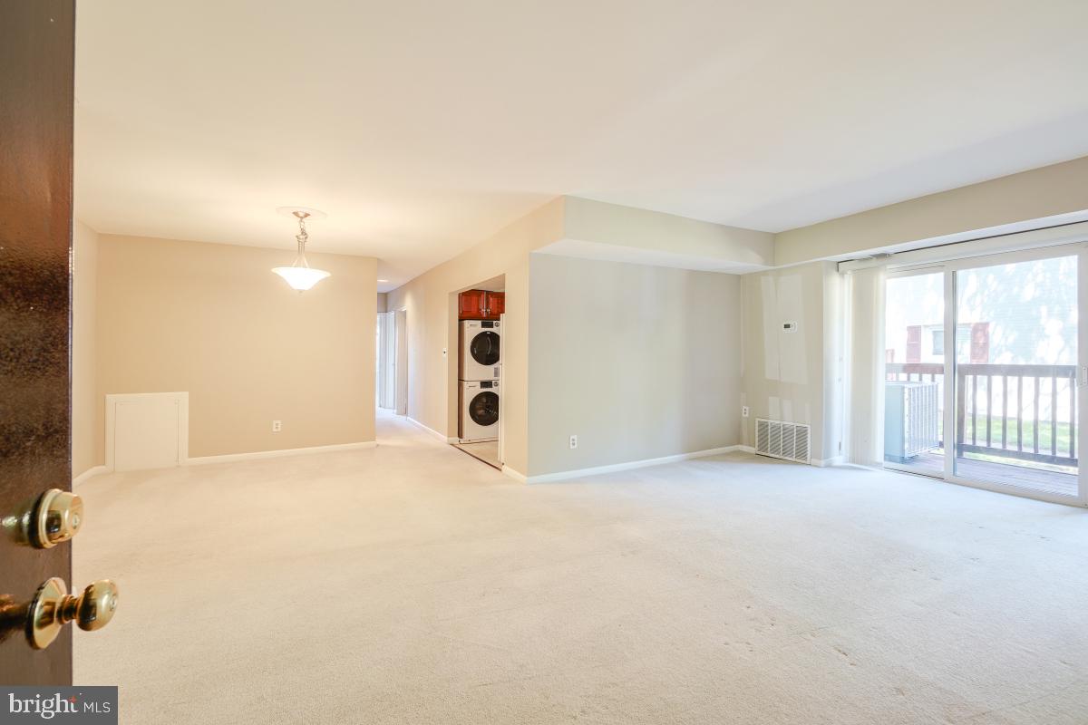 SEMINARY WALK - Residential