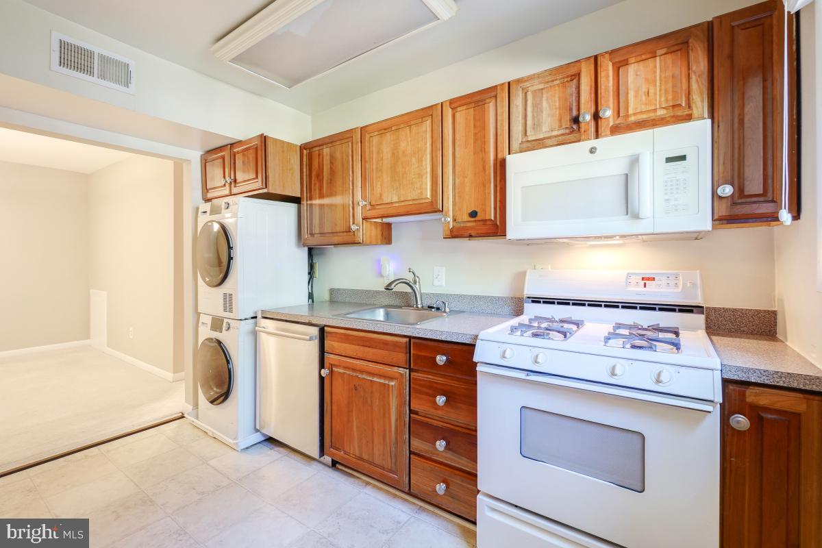 SEMINARY WALK - Residential