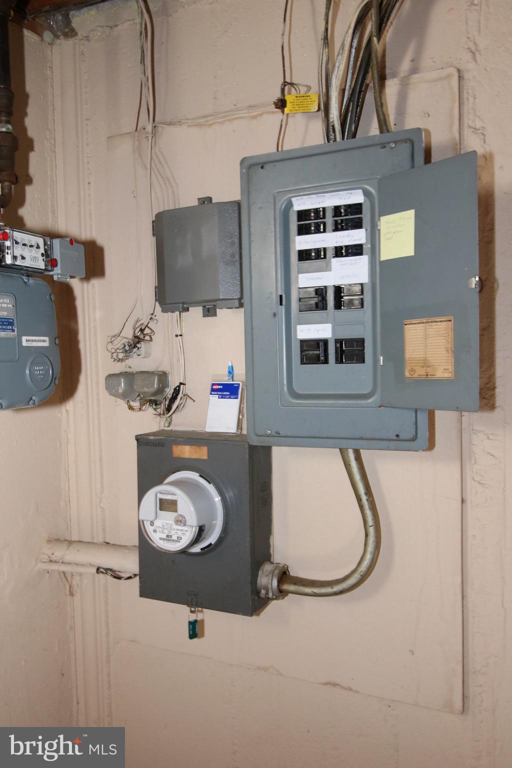 GEORGETOWN HOUSES - Residential