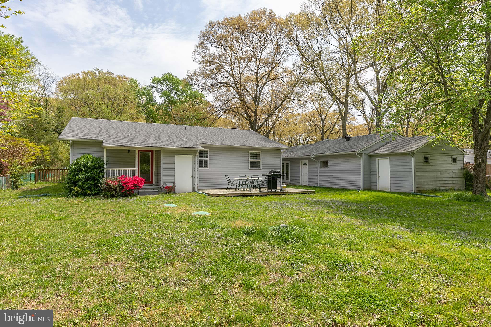 ELVATON ACRES - Residential