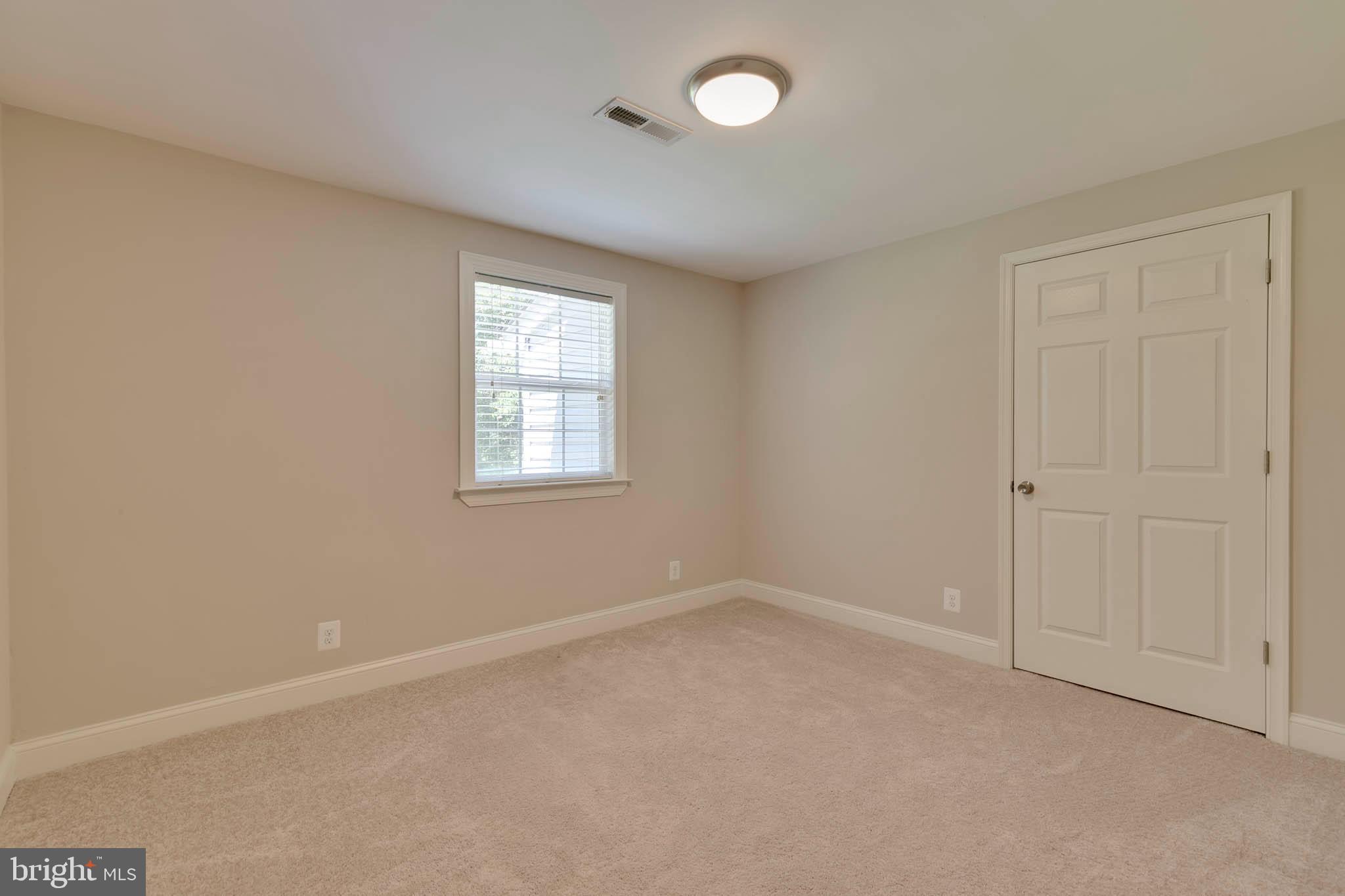 ELVATON ACRES - Residential