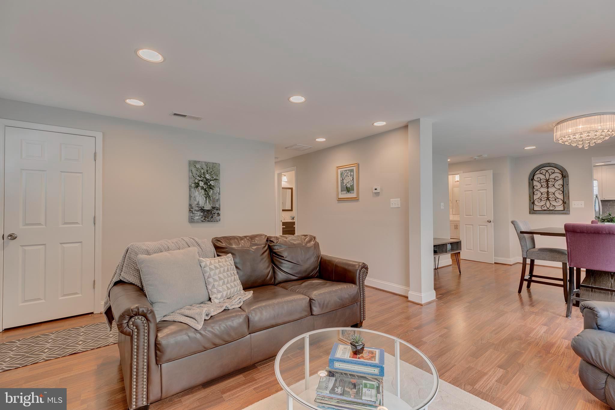 ELVATON ACRES - Residential