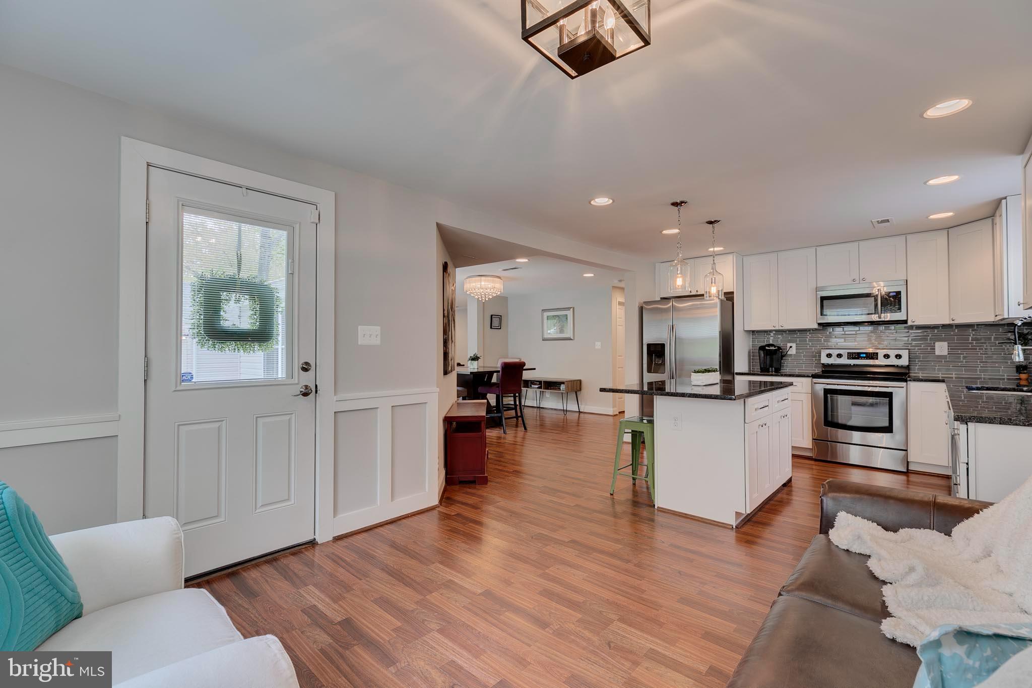 ELVATON ACRES - Residential