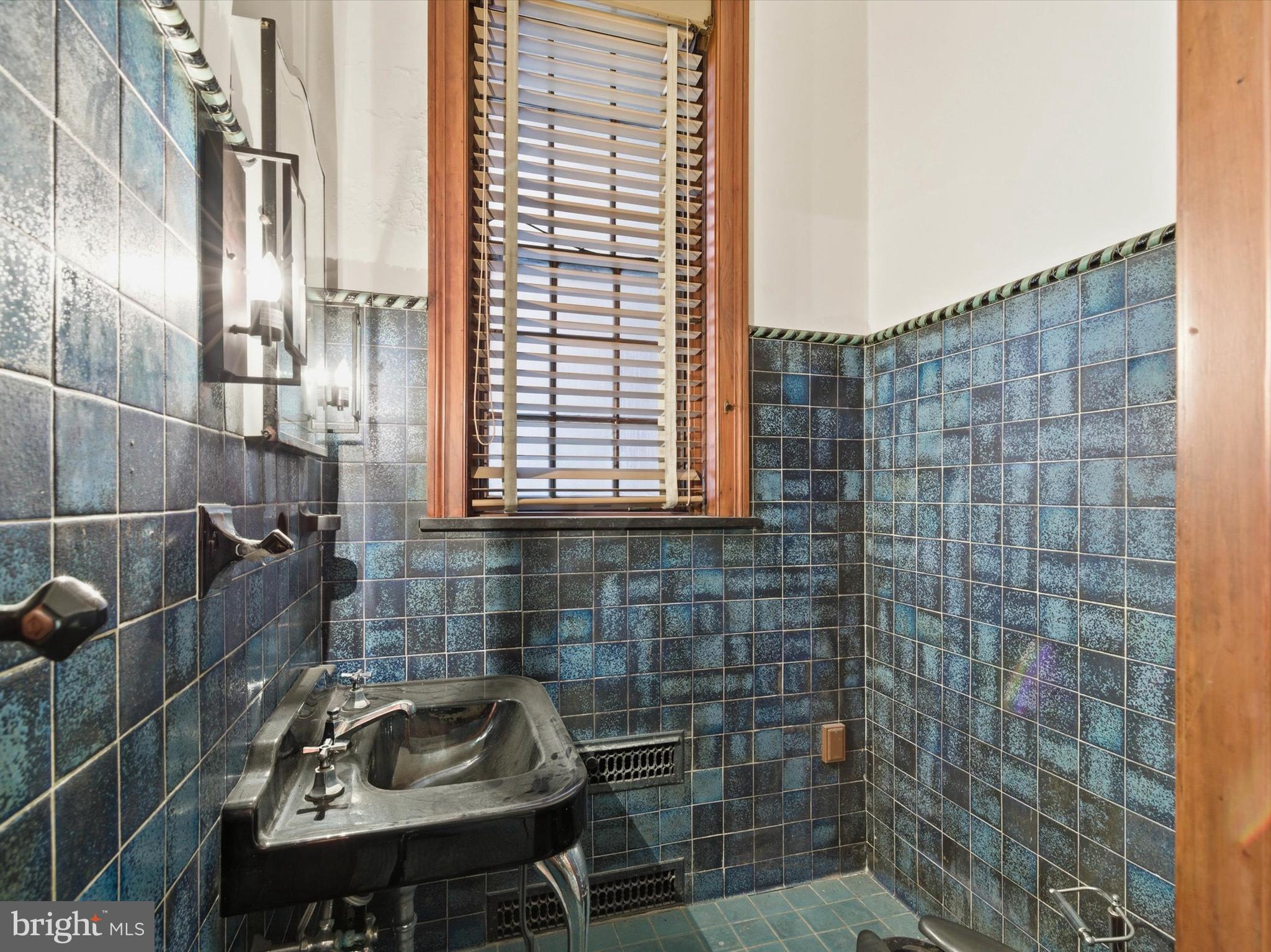 CENTRAL BUSINESS DISTRICT - Residential