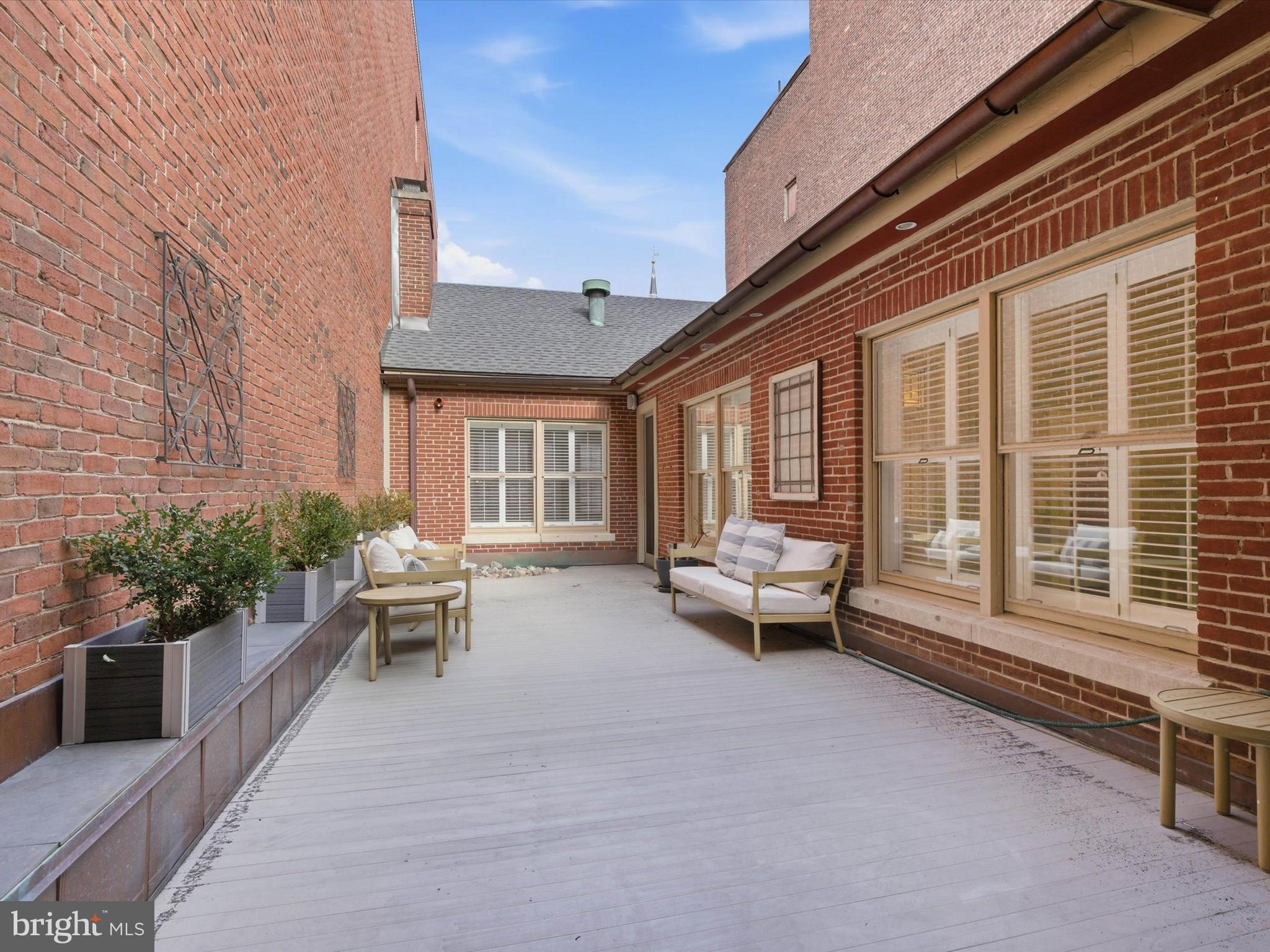 CENTRAL BUSINESS DISTRICT - Residential