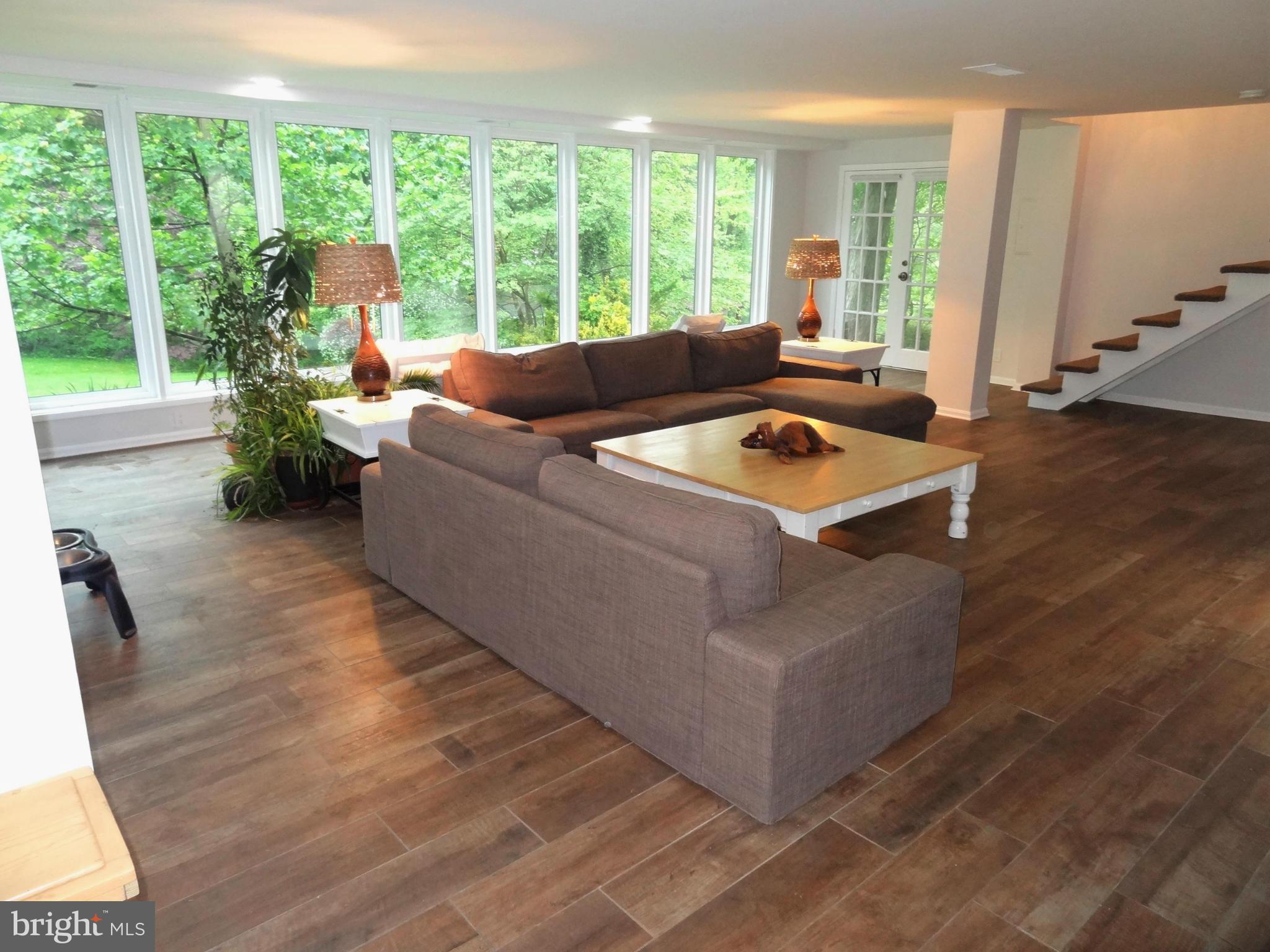 OVERLOOK KNOLLS - Residential