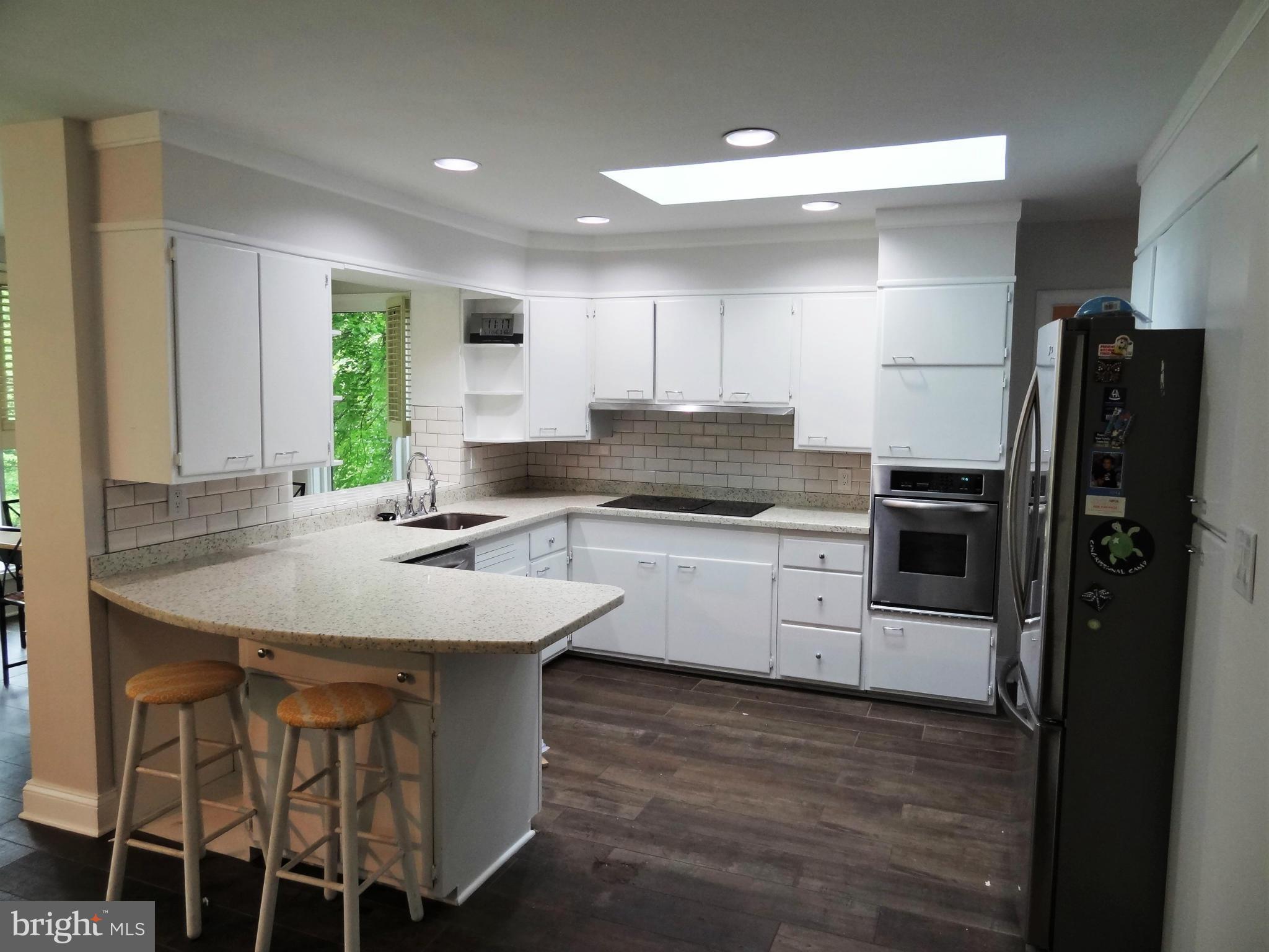 OVERLOOK KNOLLS - Residential