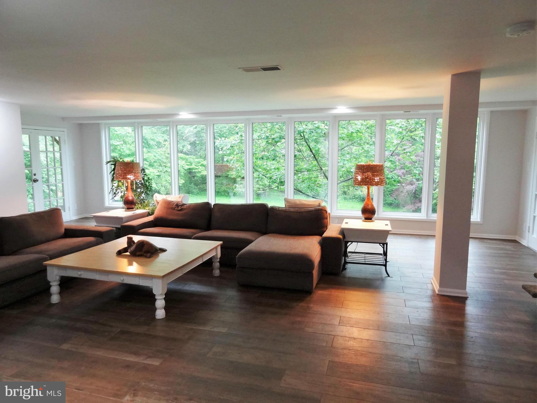 OVERLOOK KNOLLS - Residential