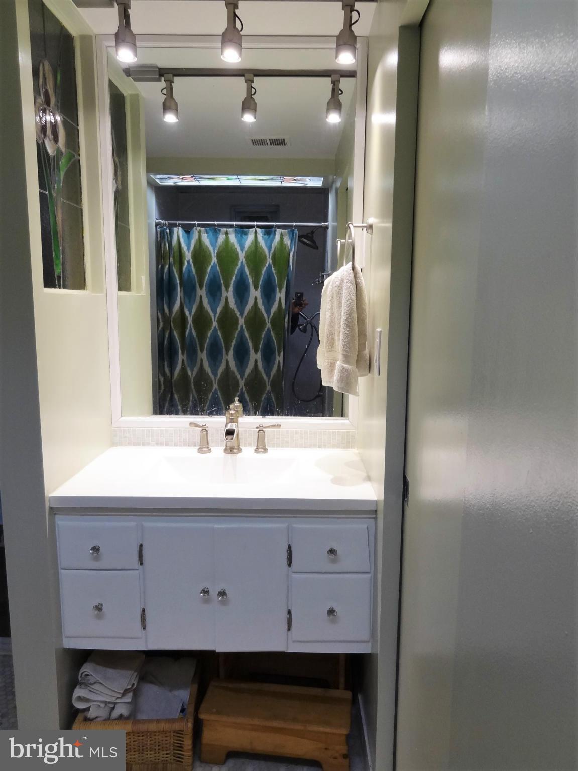 OVERLOOK KNOLLS - Residential