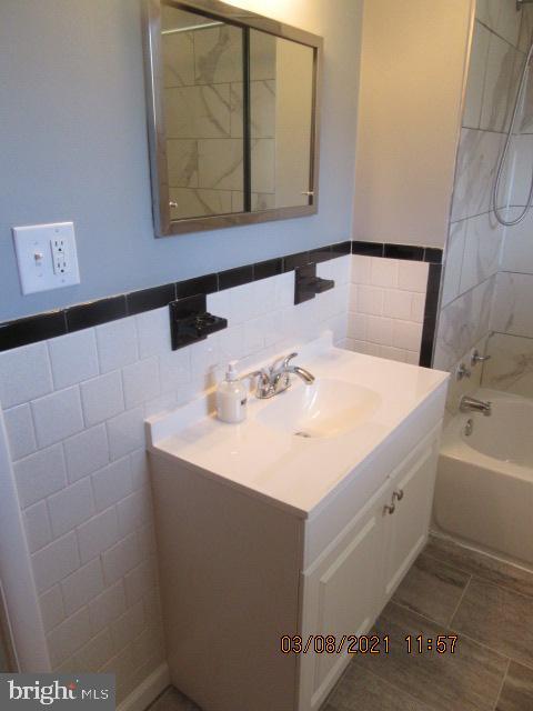 OLD HILLENDALE - Residential