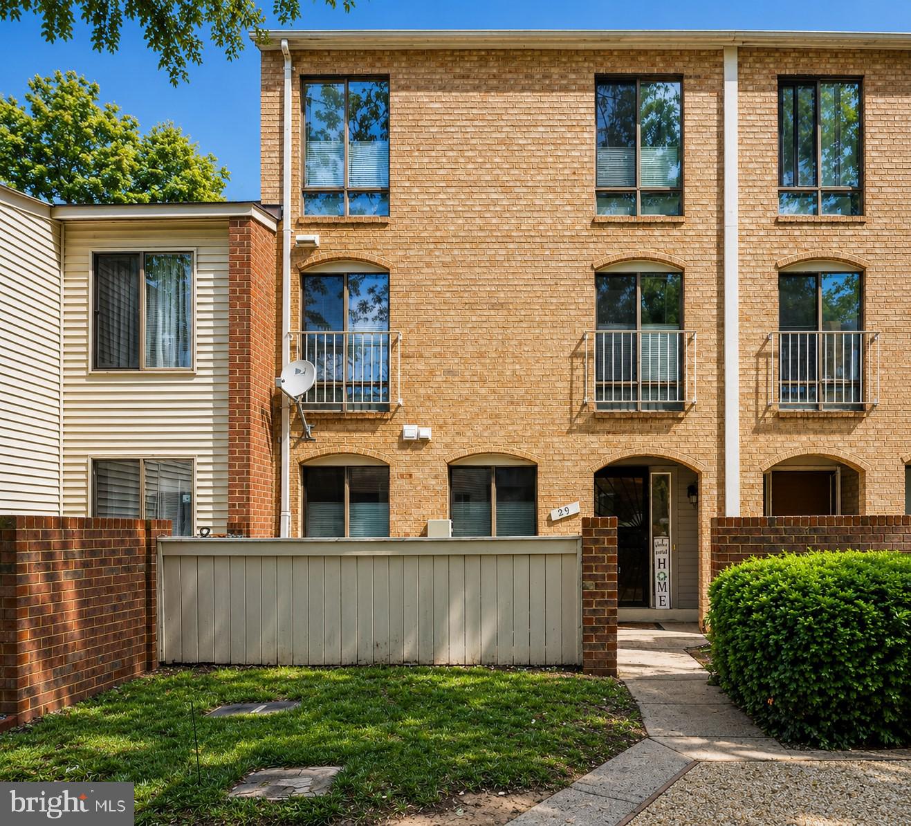 29 BRASSIE COURT