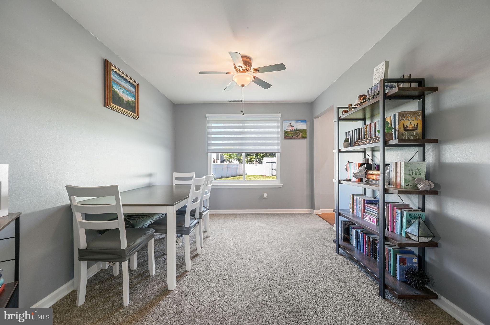 315 W WIND DRIVE