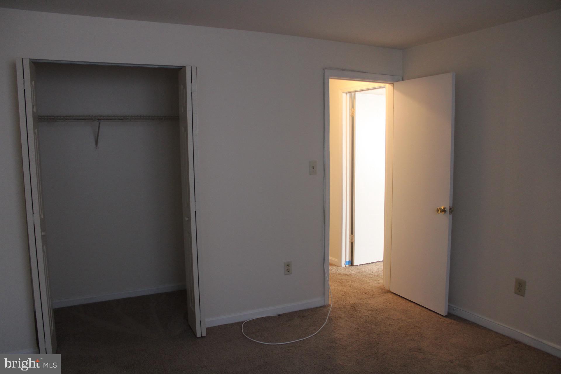 CROMWELL FOUNTAIN - Residential Lease