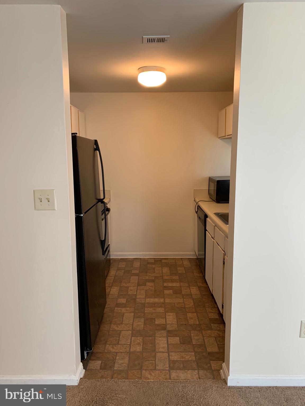 CROMWELL FOUNTAIN - Residential Lease