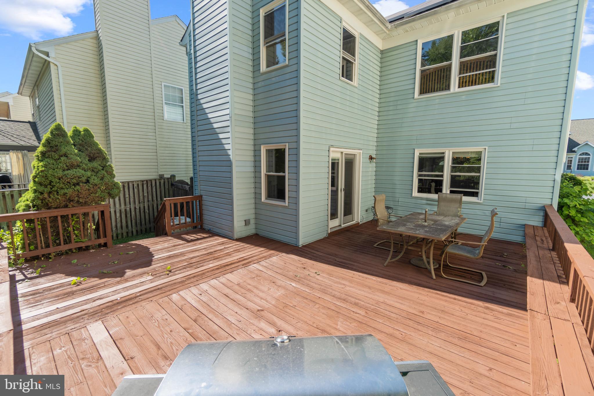 ST CHARLES SUB - HAMPSHIRE - Residential