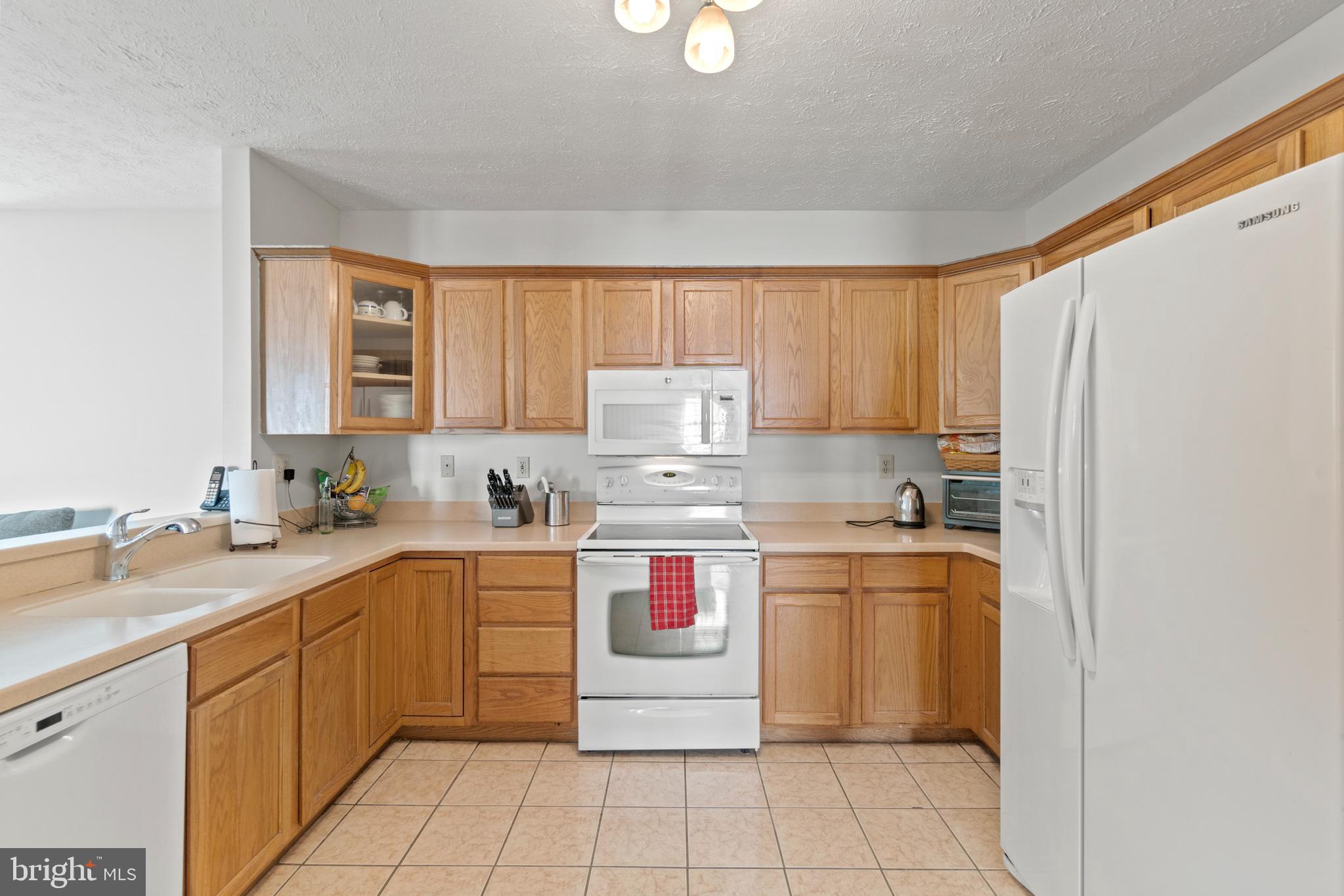 ST CHARLES SUB - HAMPSHIRE - Residential