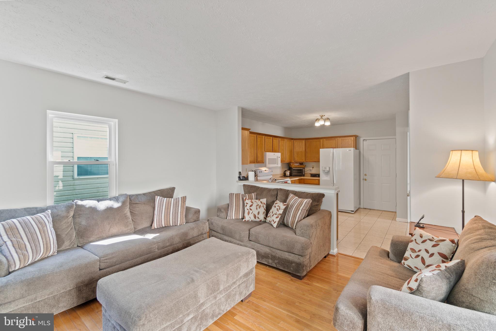 ST CHARLES SUB - HAMPSHIRE - Residential