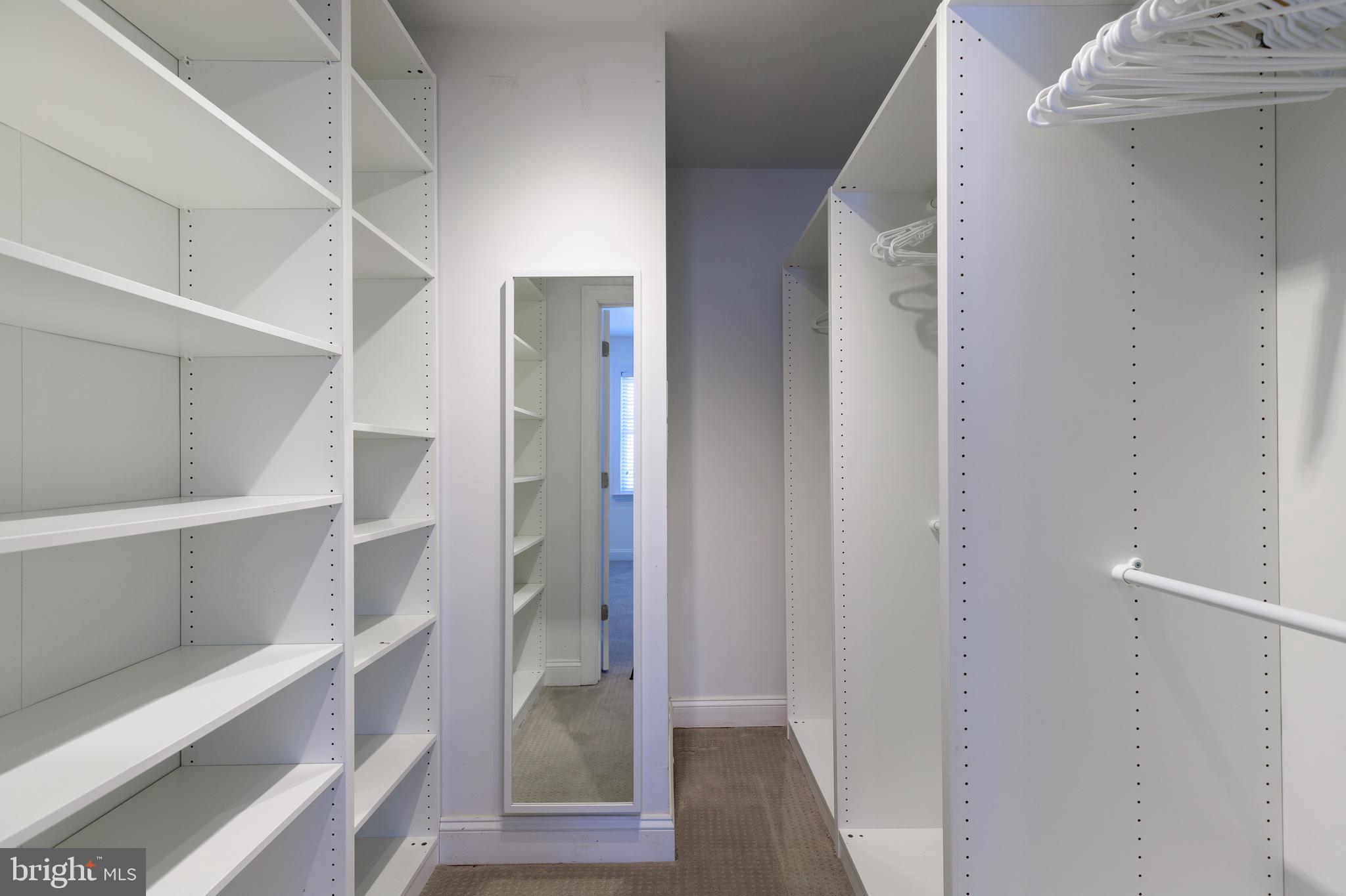 BUTCHER'S HILL - Residential