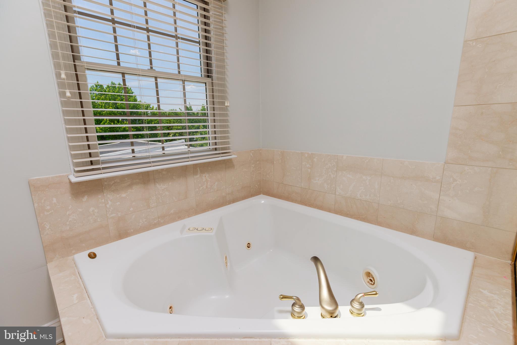 BUTCHER'S HILL - Residential