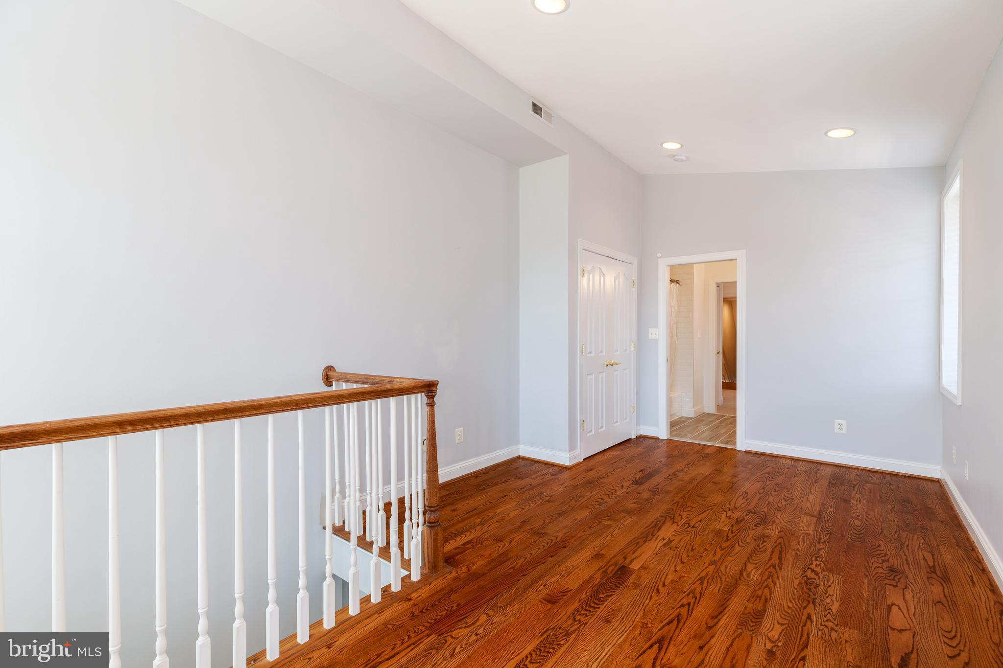 BUTCHER'S HILL - Residential