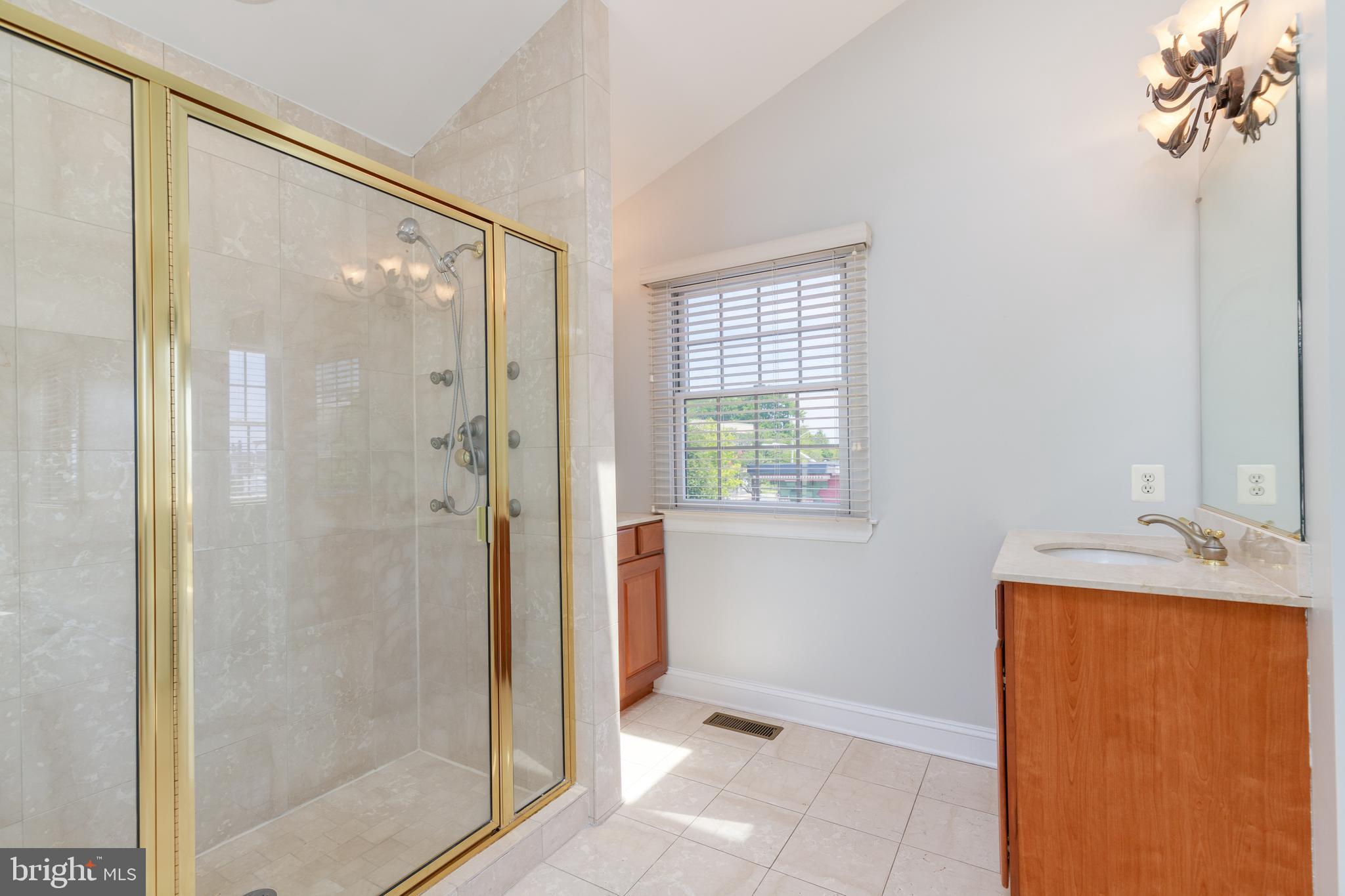 BUTCHER'S HILL - Residential