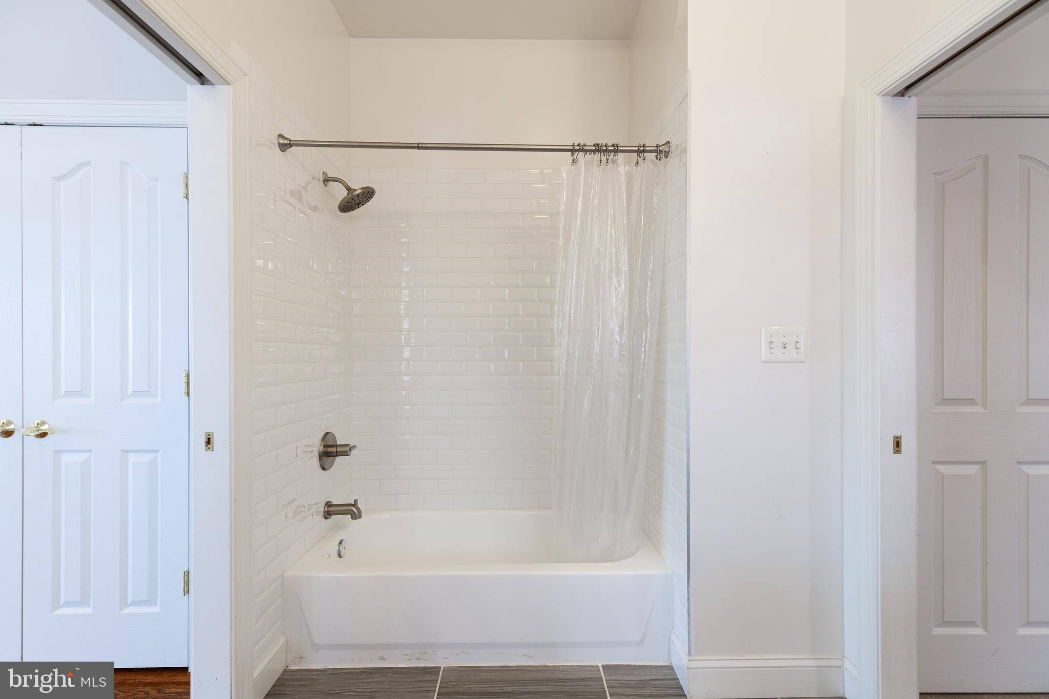 BUTCHER'S HILL - Residential