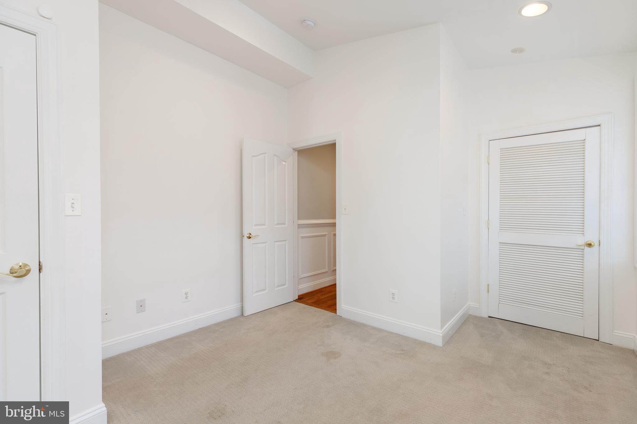 BUTCHER'S HILL - Residential