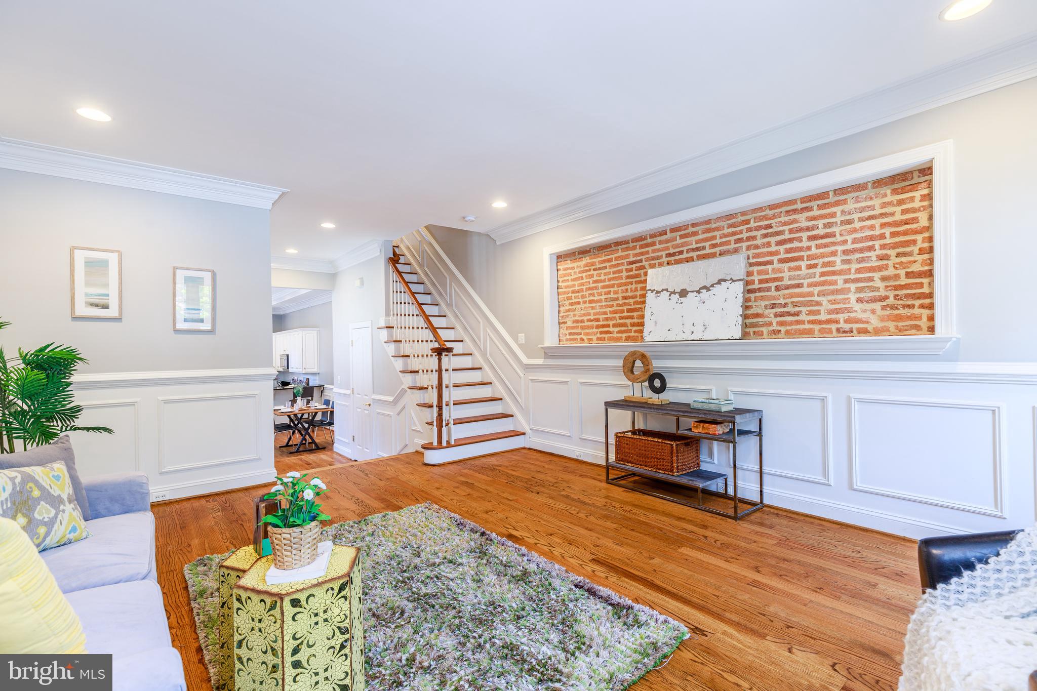 BUTCHER'S HILL - Residential