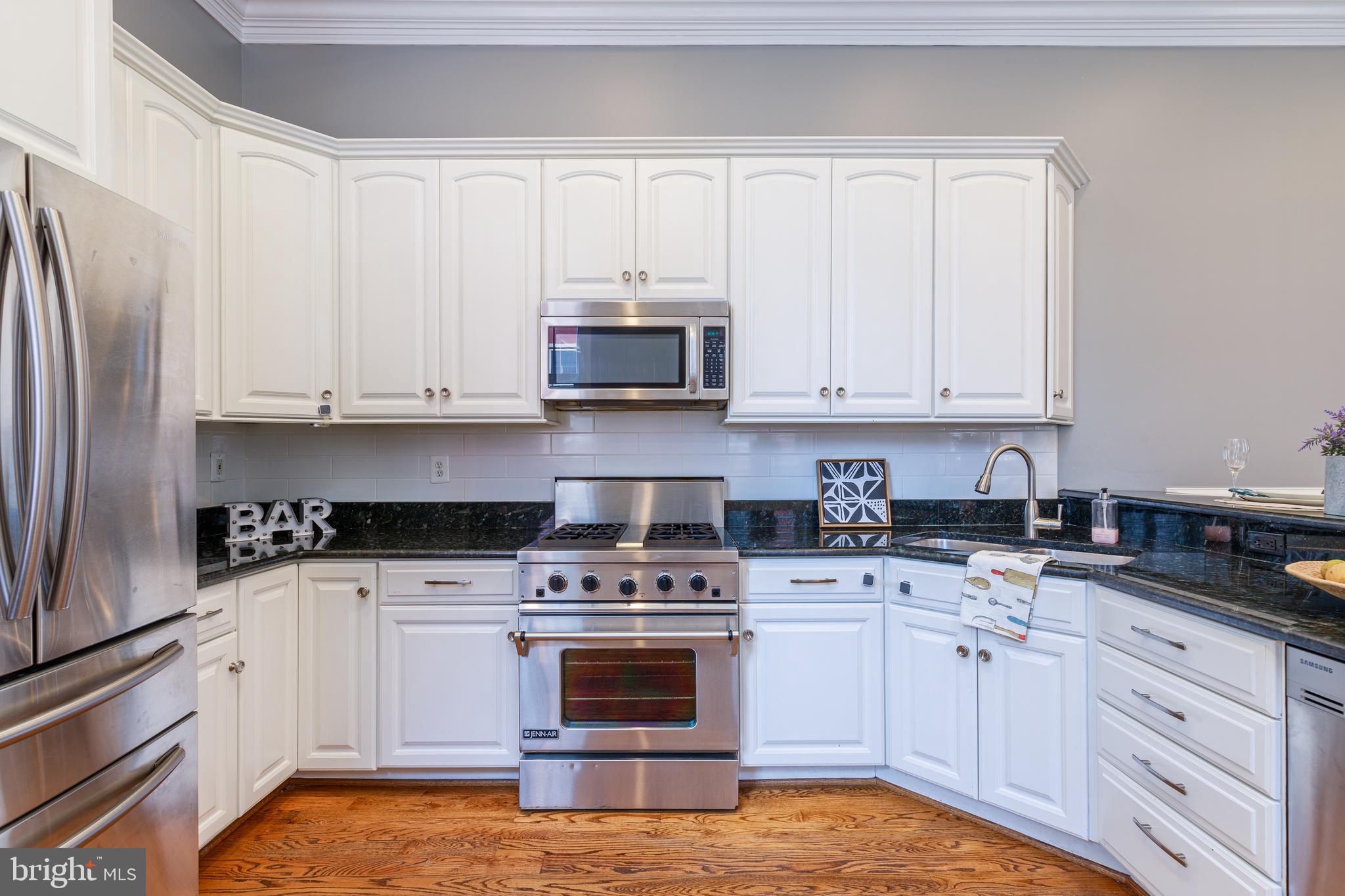 BUTCHER'S HILL - Residential