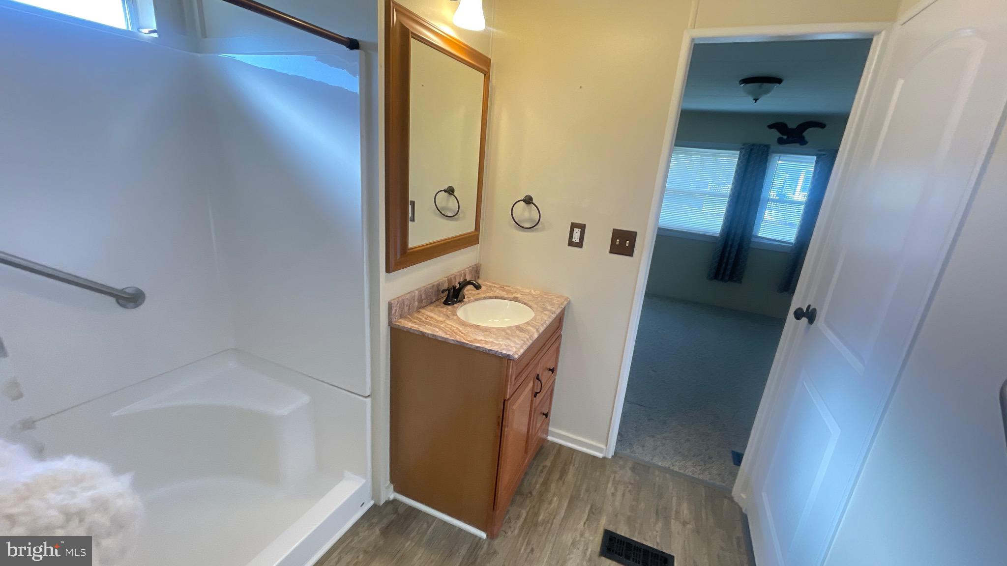 NESHAMINY FALLS - Residential